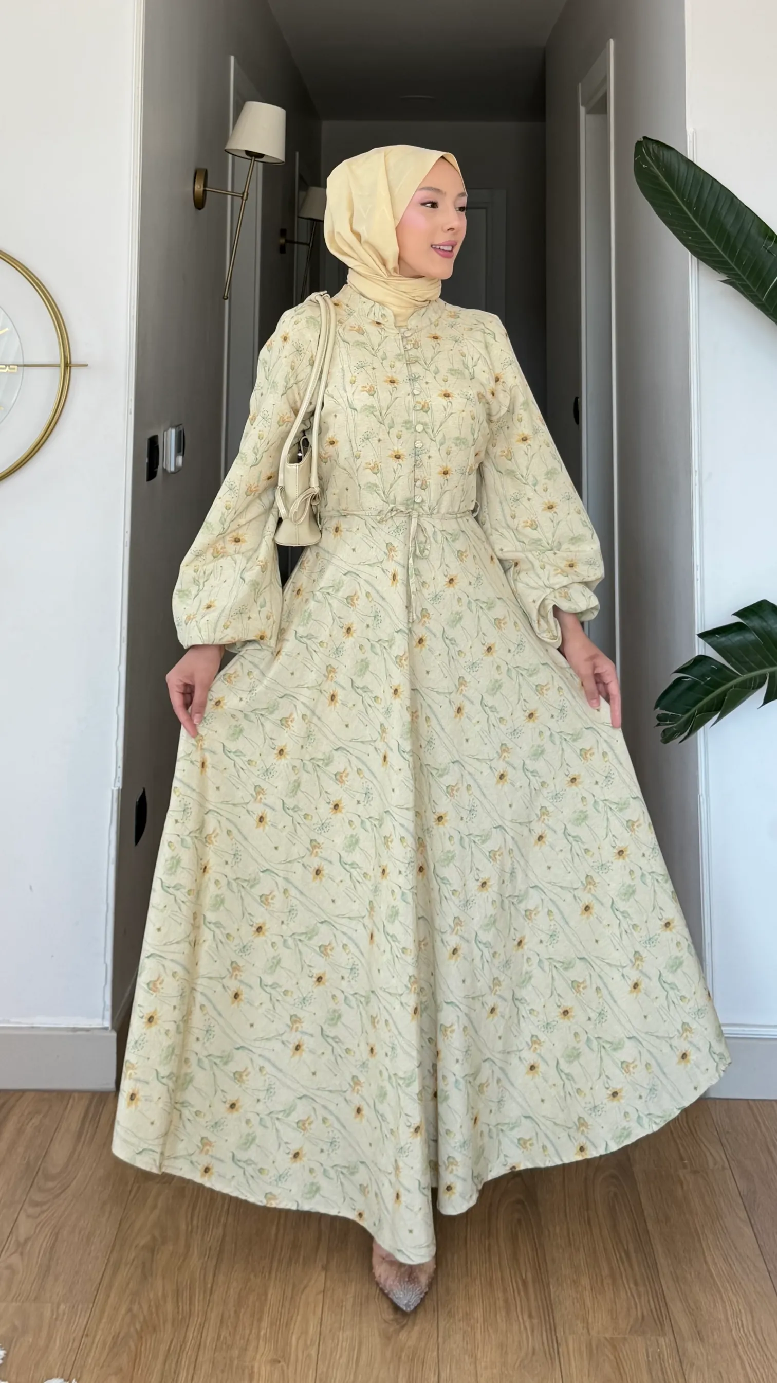 Nuvia Papatya Desen Elbise