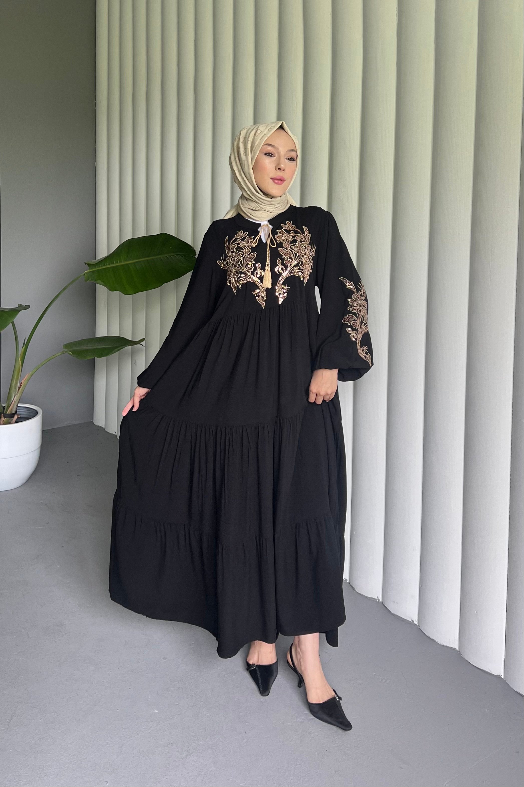 Derya Elbise