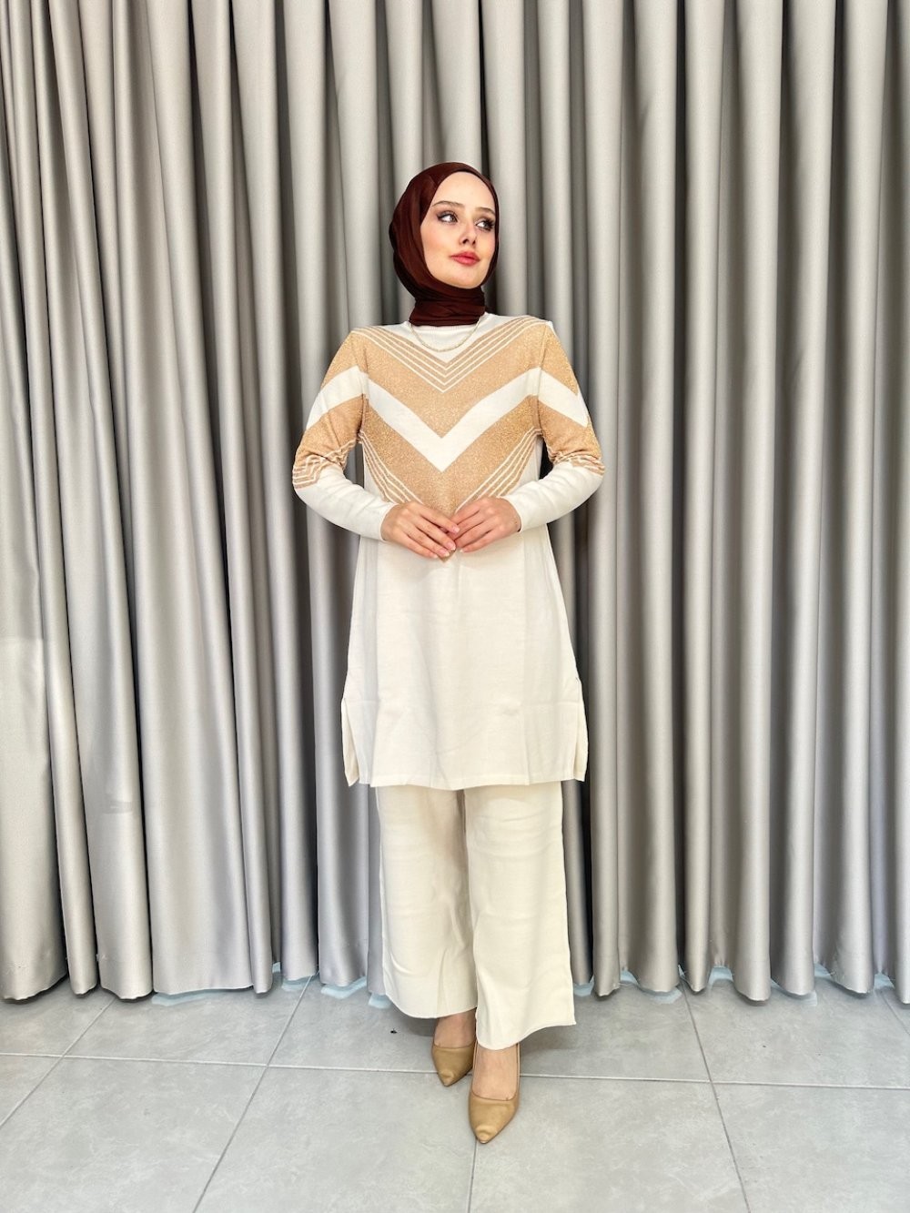Büşra Triko Takım Bej