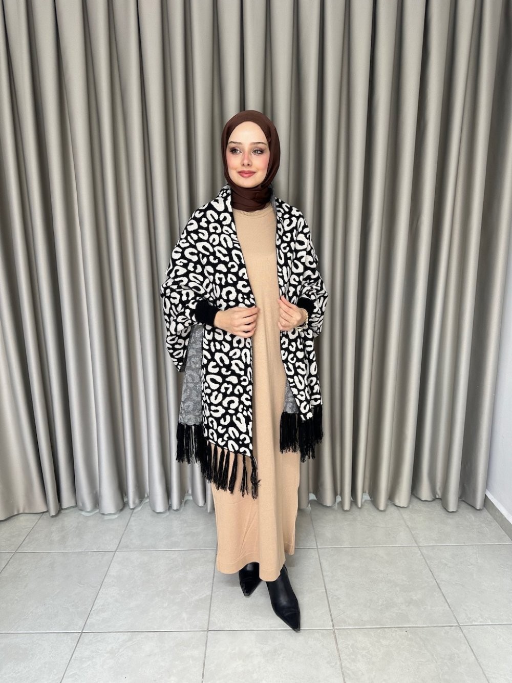 Leopar Kollu Triko Şal Siyah