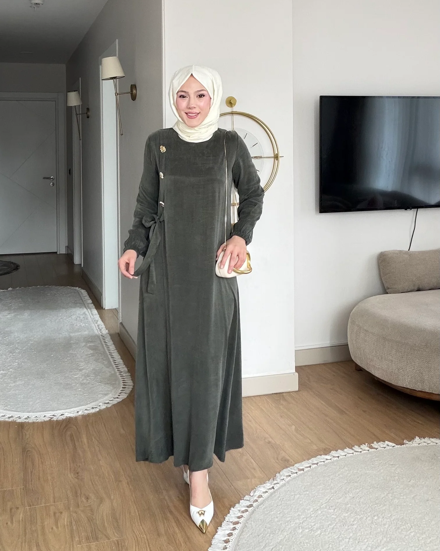 Aria Gold Aksesuarlı Cupra Elbise