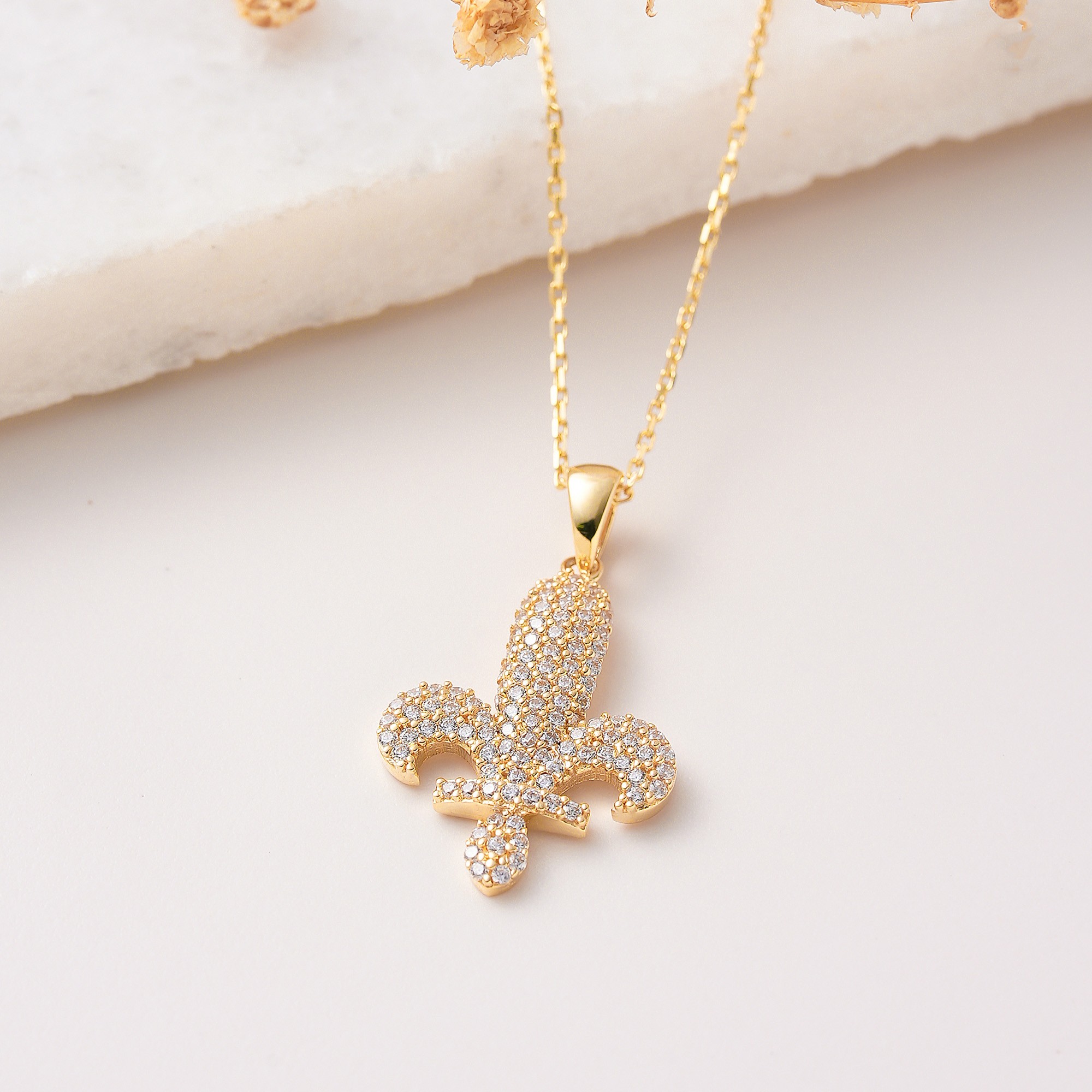 Pave Zambak Taşlı Kolye Ucu 14ayar Altın Fleur De Lis Pendant, 1,85gr SKYL03