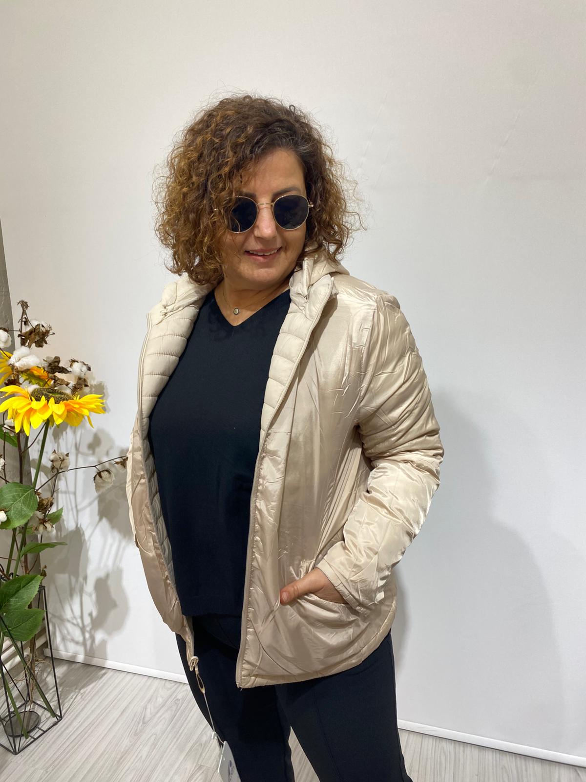 İTALYAN ÇİCT KARAFLI MONT