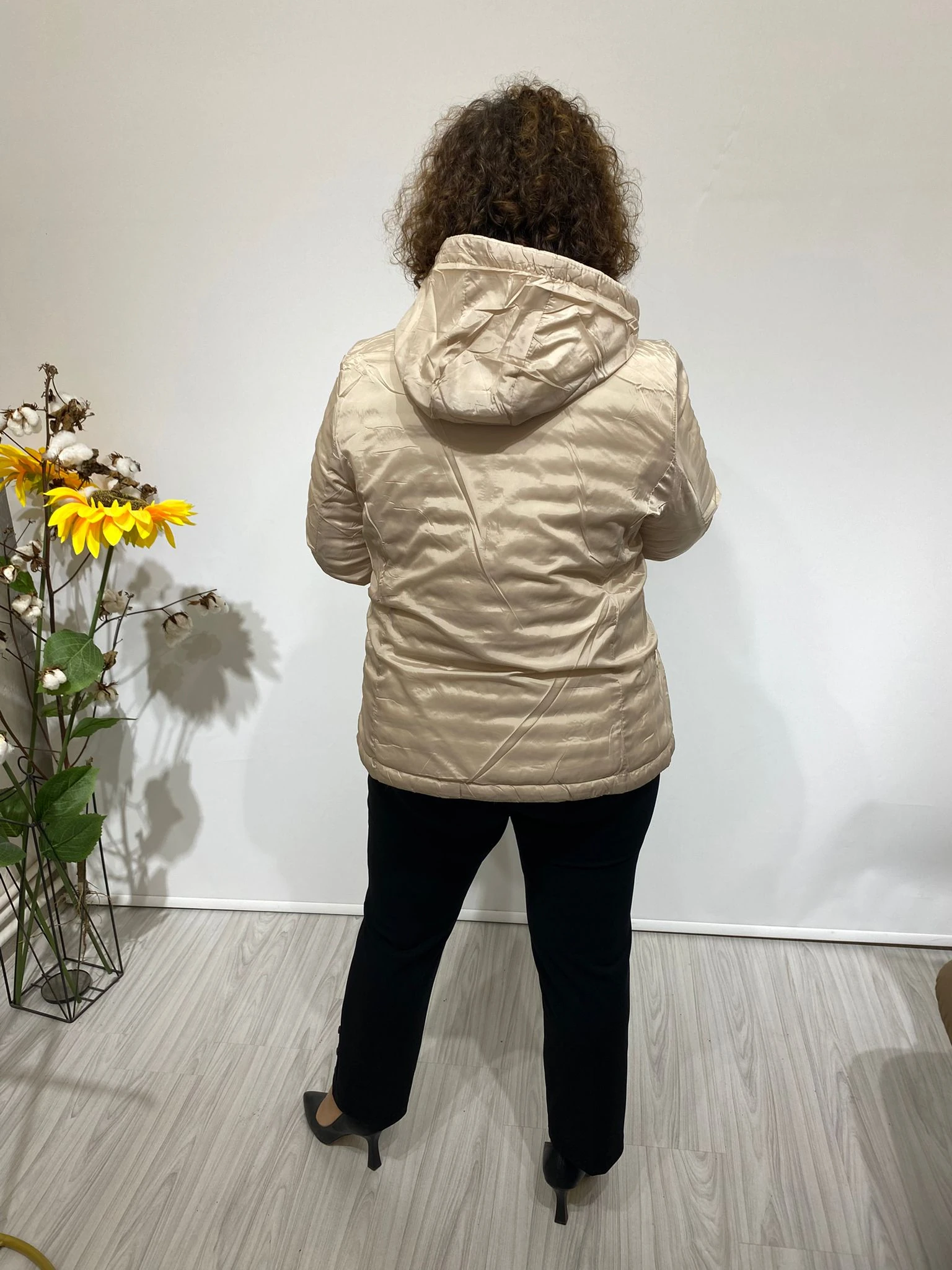 İTALYAN ÇİCT KARAFLI MONT