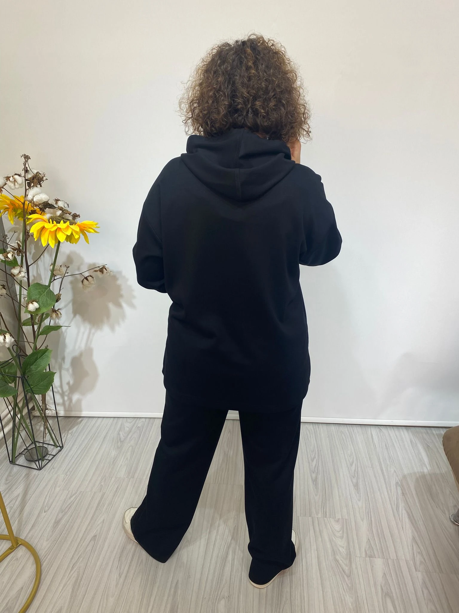 KAPÜŞONLU EŞOFMAN TAKIMI