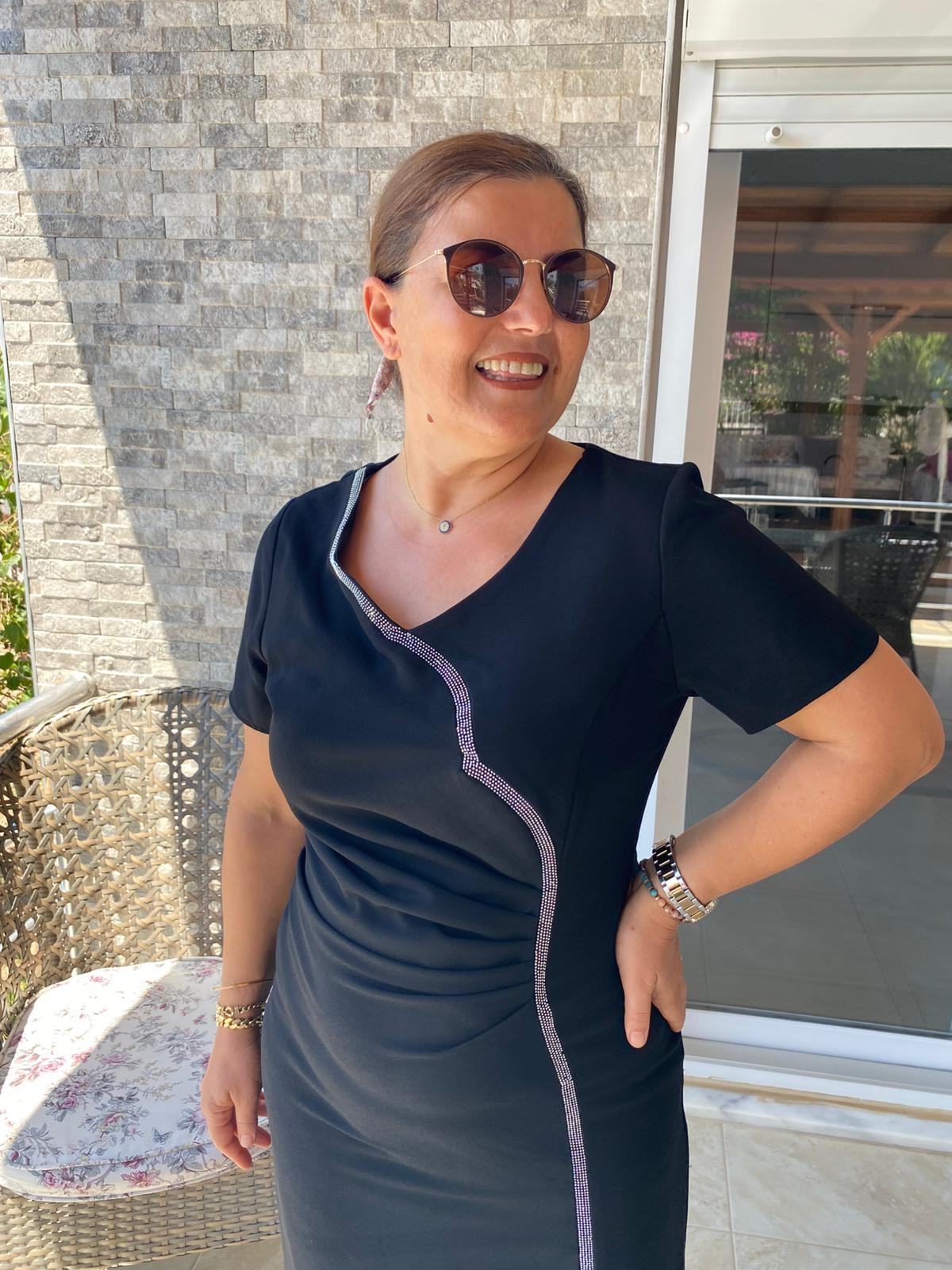 SU YOLU TAŞLI ELBİSE
