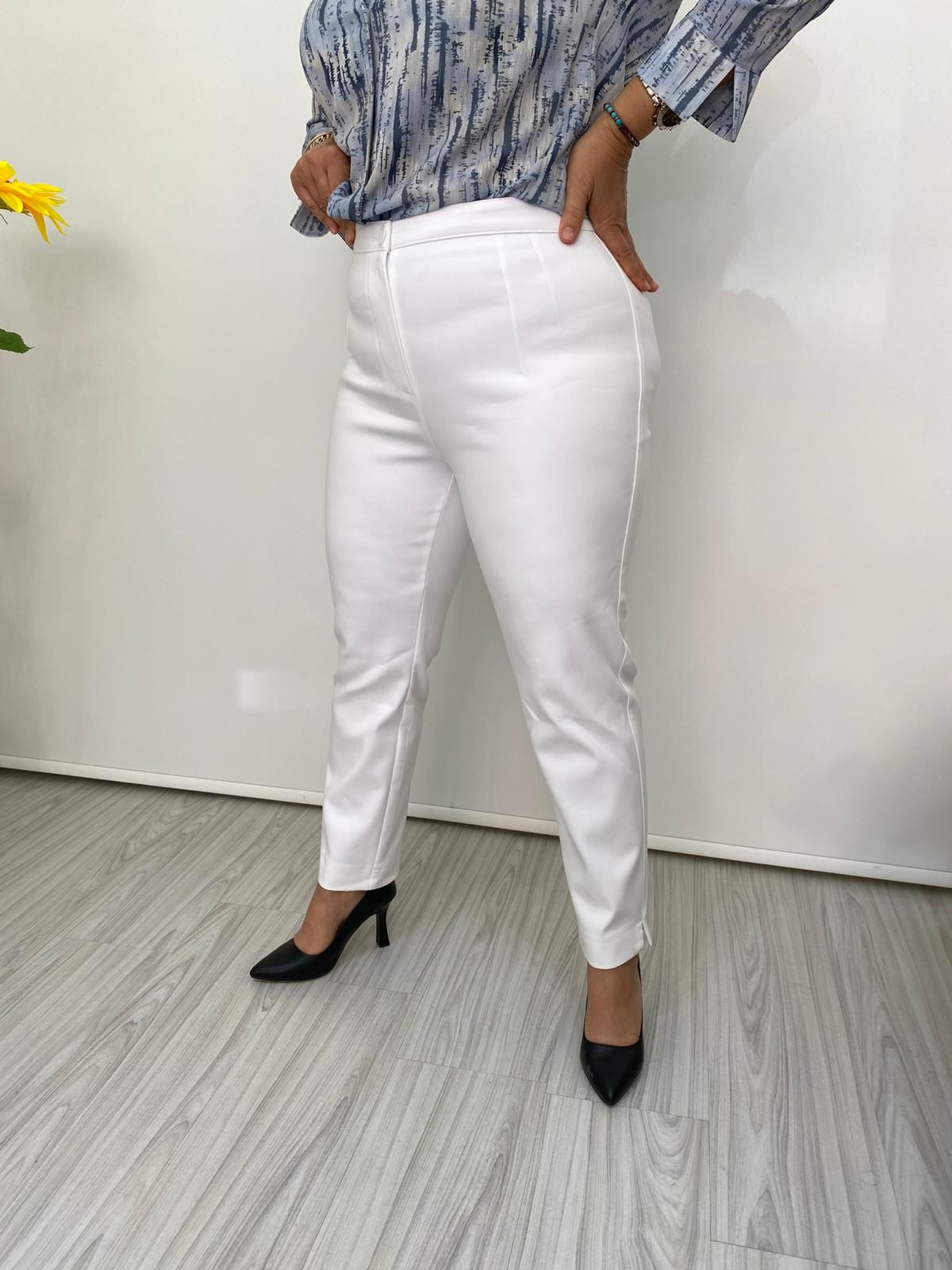 ZARA MODEL PANTOLON