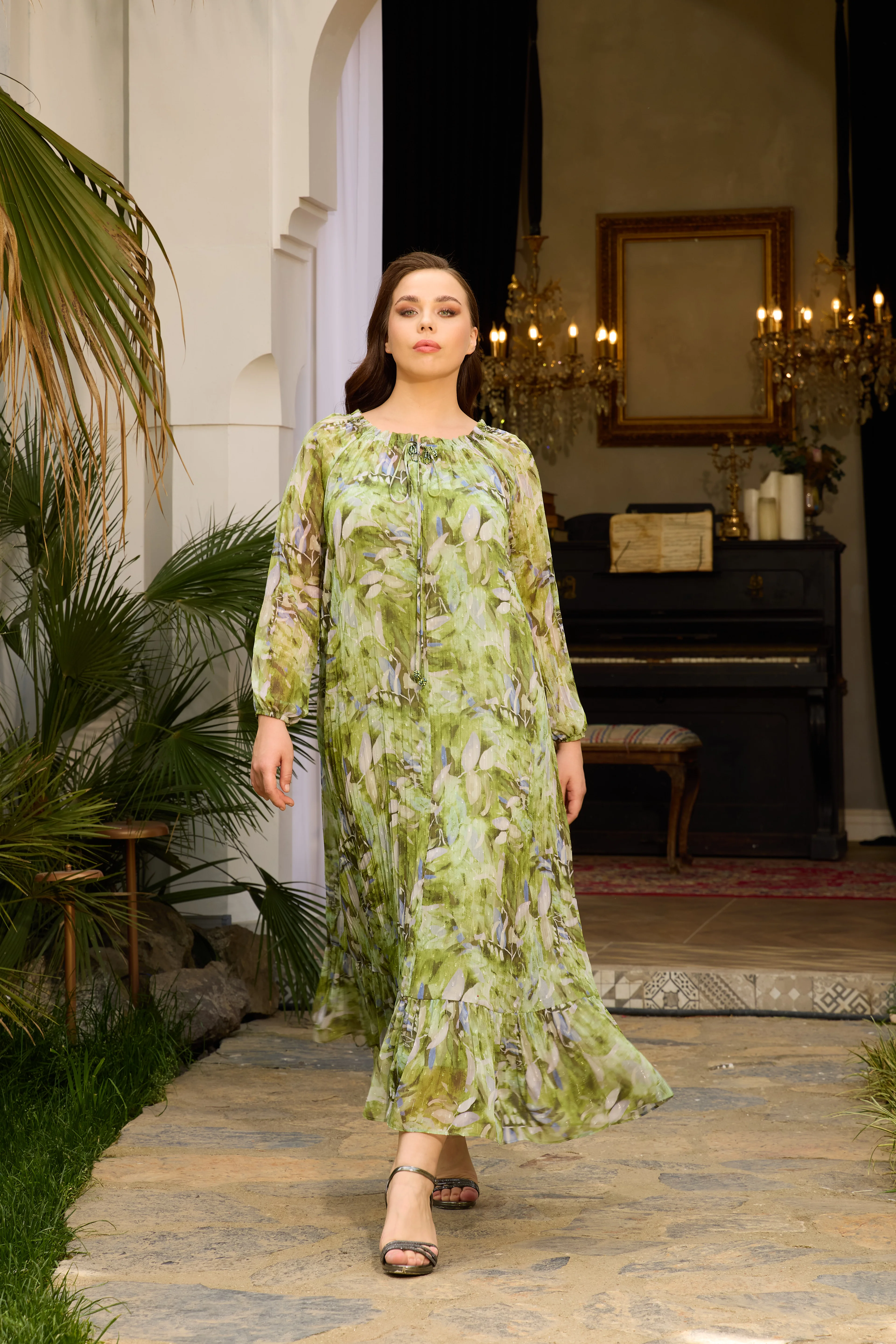 Ayarlanabilir Yaka Detaylı İthal Şifon Elbise