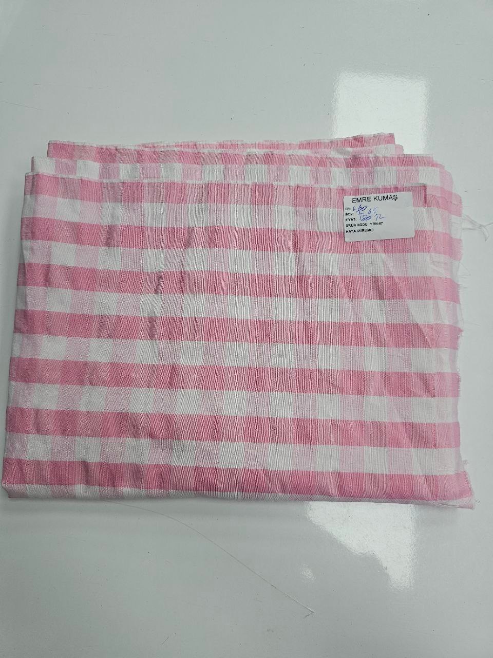 Pembe Büyük Kareli Zefir Kumaş