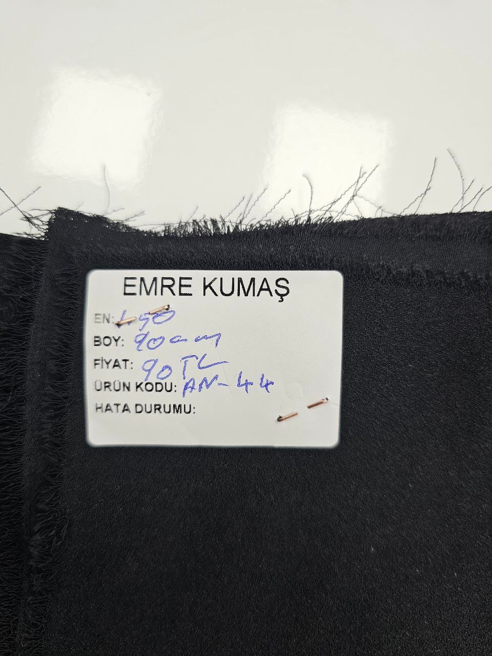 Siyah Renk Krep Kumaş