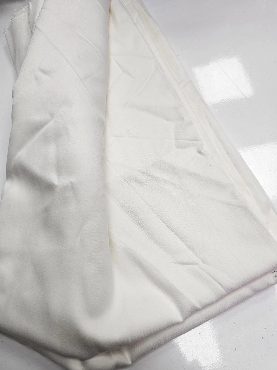 Ekru Renk Mat Pamuk Saten Kumaş