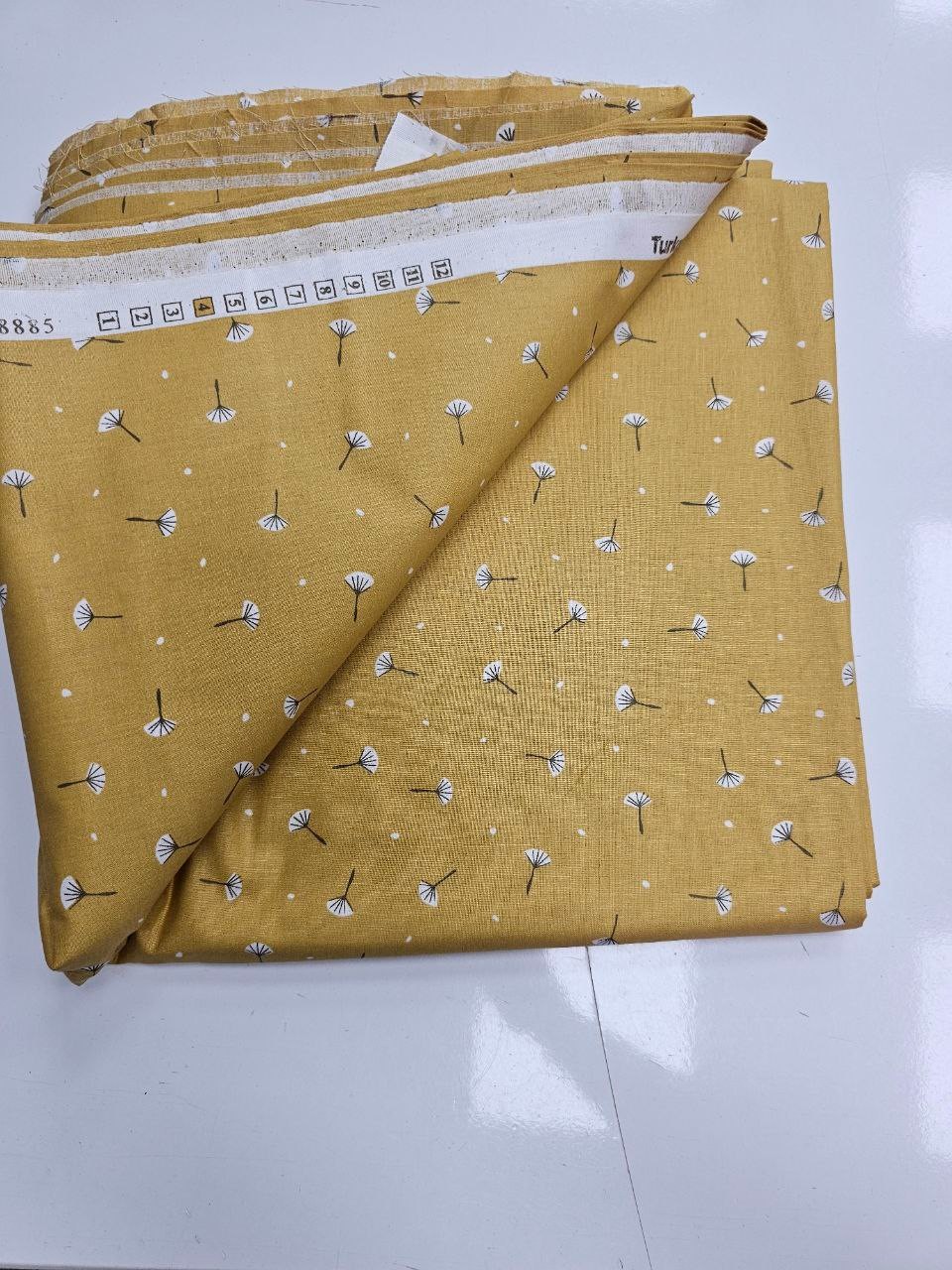 Sarı Zemin Karahindiba Desenli Nevresimlik Poplin Kumaş