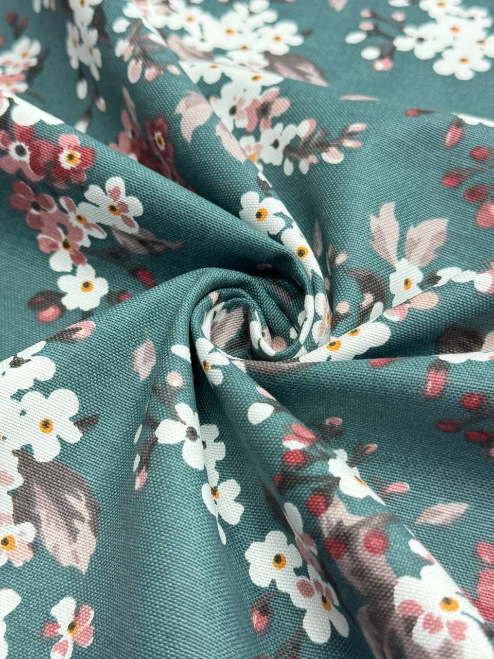 قماش بطة منقوش بأزهار خضراء هشة - قماش بطة