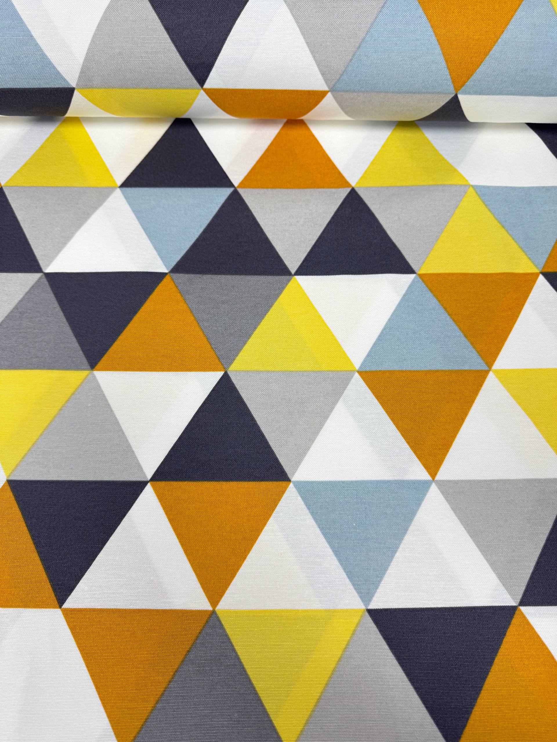 Siyah Turuncu Üçgen Desenli Duck Kumaş - Duck Bezi