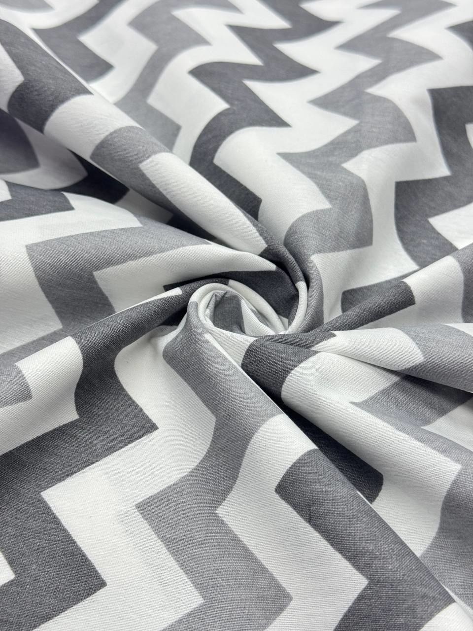 Koyu Gri Zigzag Desenli Nevresimlik  Kumaş