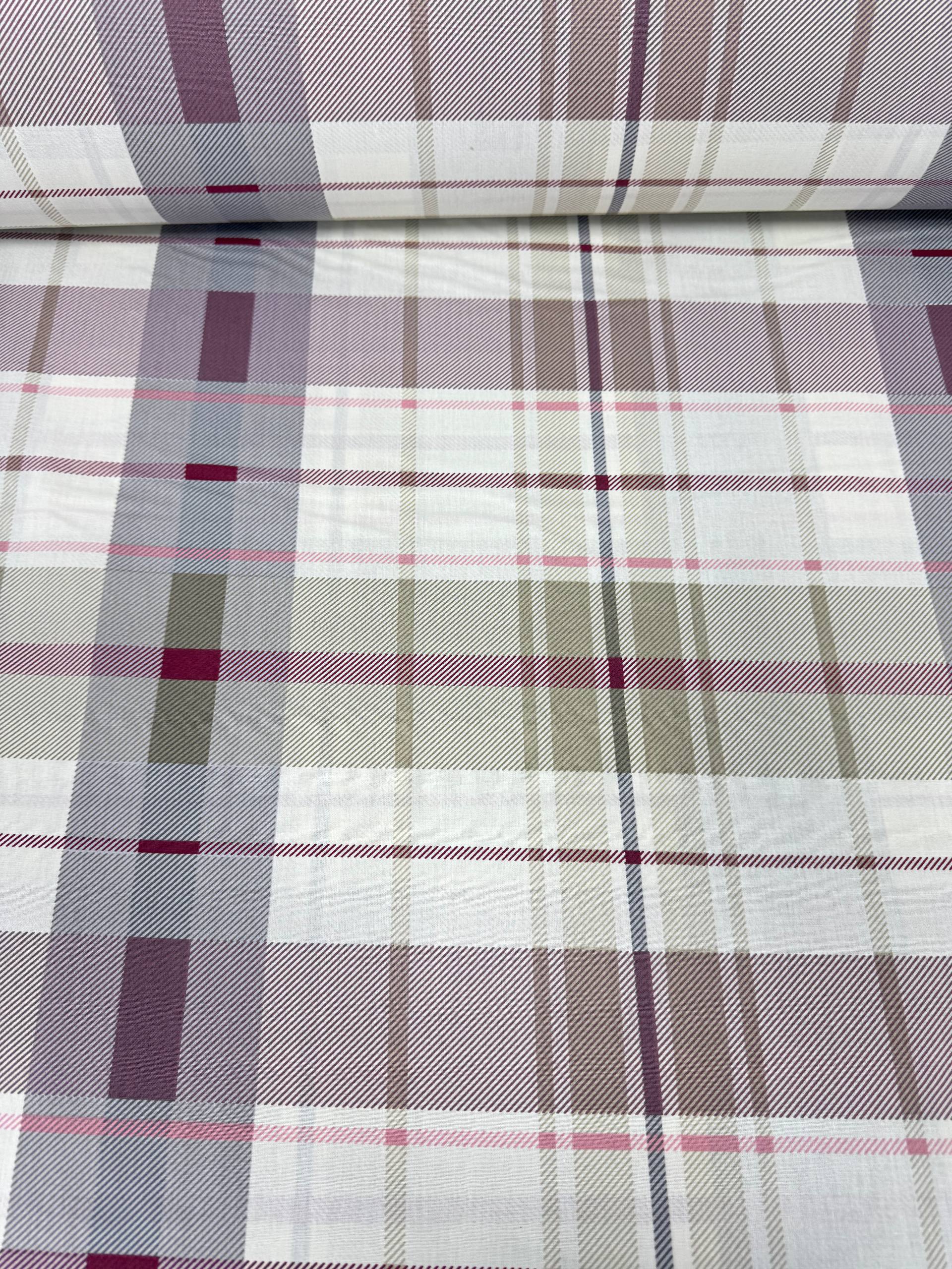 Premier Lotus Flower Pattern 100% Cotton Poplin Duvet Cover Fabric - Mor