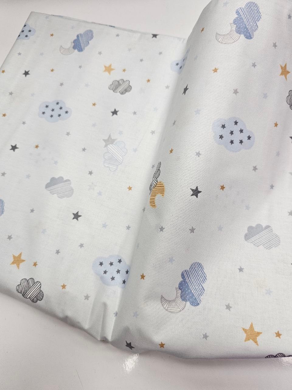 Mini Bulutlar Desenli Nevresimlik Poplin Kumaş
