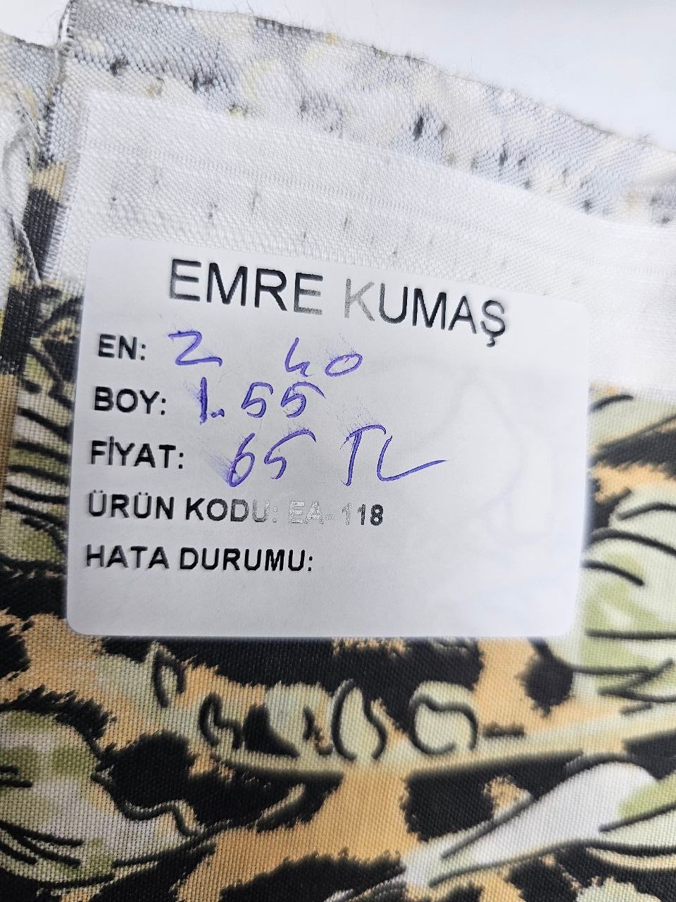Çiçekli Leopar Desenli Nevresimlik Kumaş