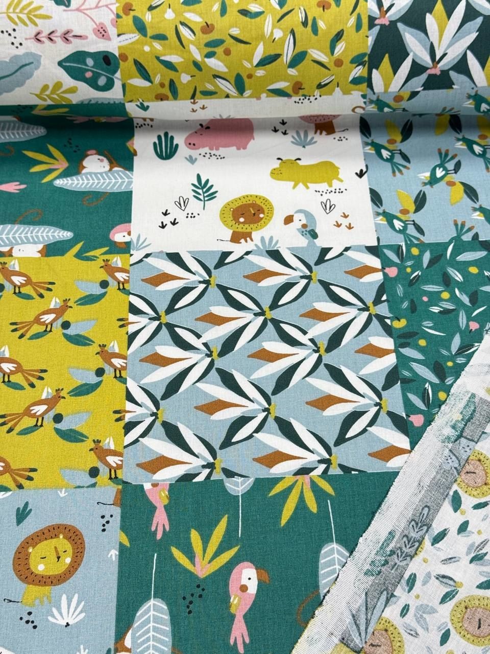 Doğa Desenli İthal Poplin Kumaş