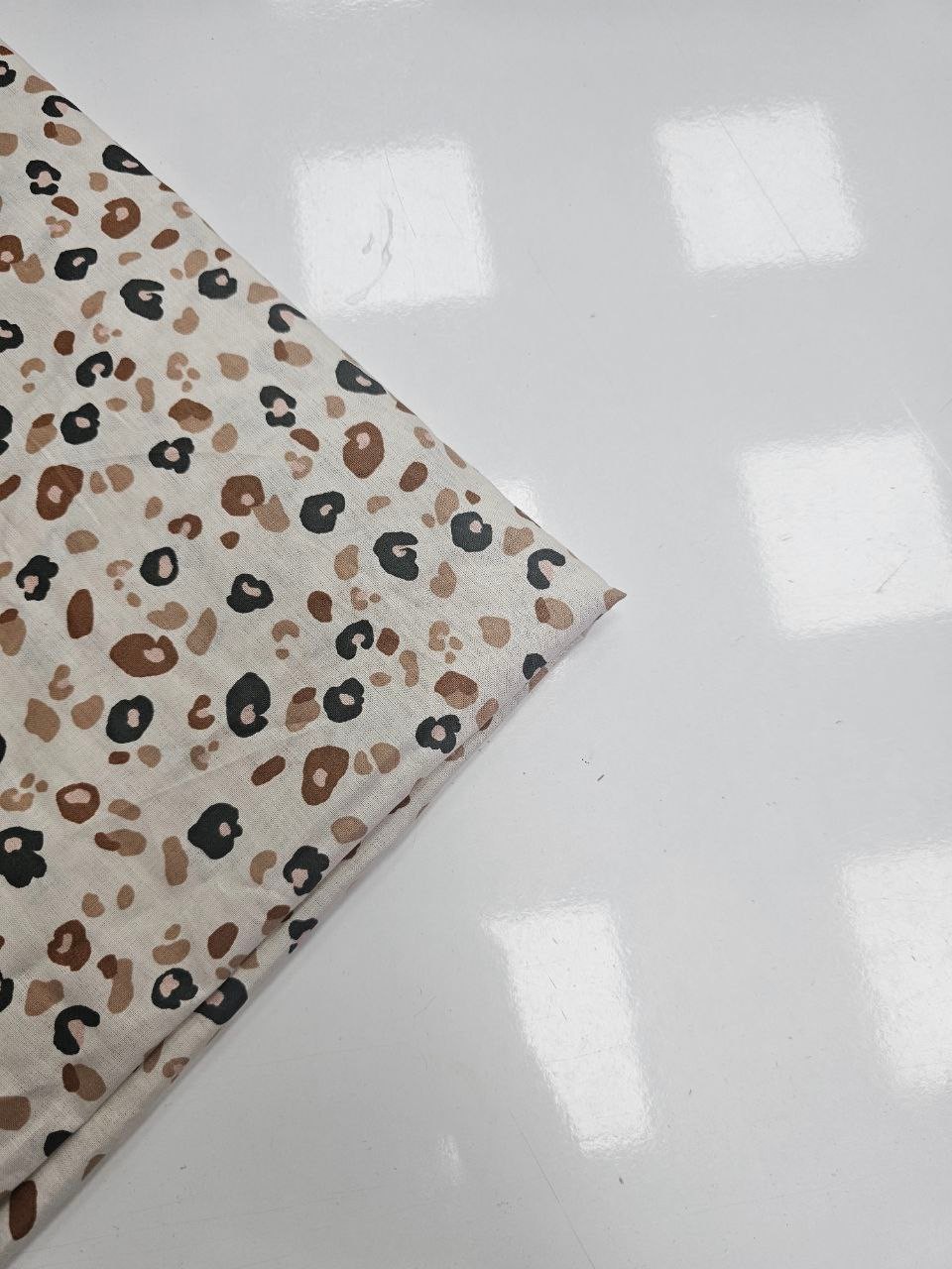 Leopar Desenli Giyimlik Poplin Kumaş