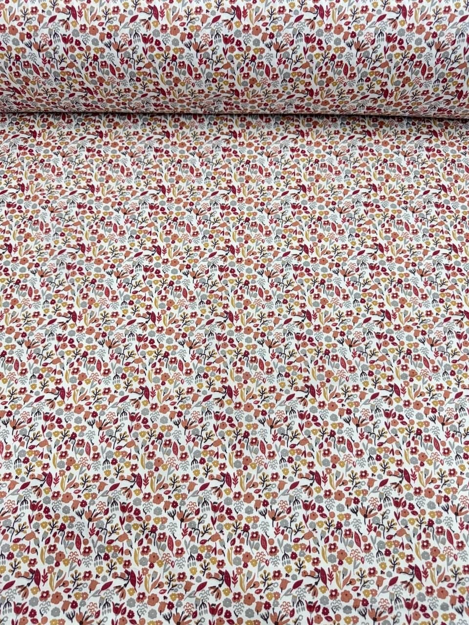 Minik Çiçekler Desenli İthal Poplin Kumaş