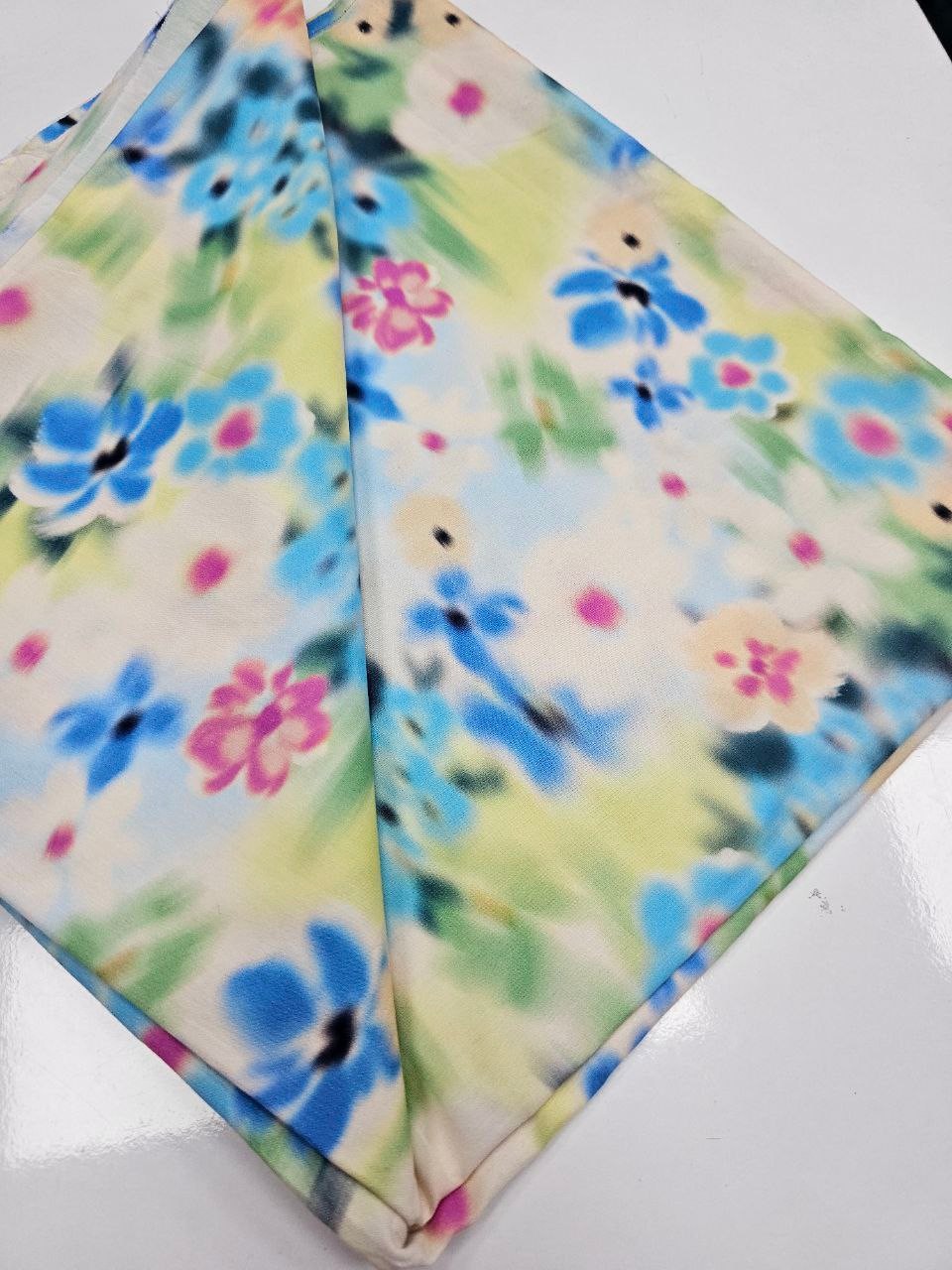 Karışık Desenli Giyimlik Poplin Kumaş
