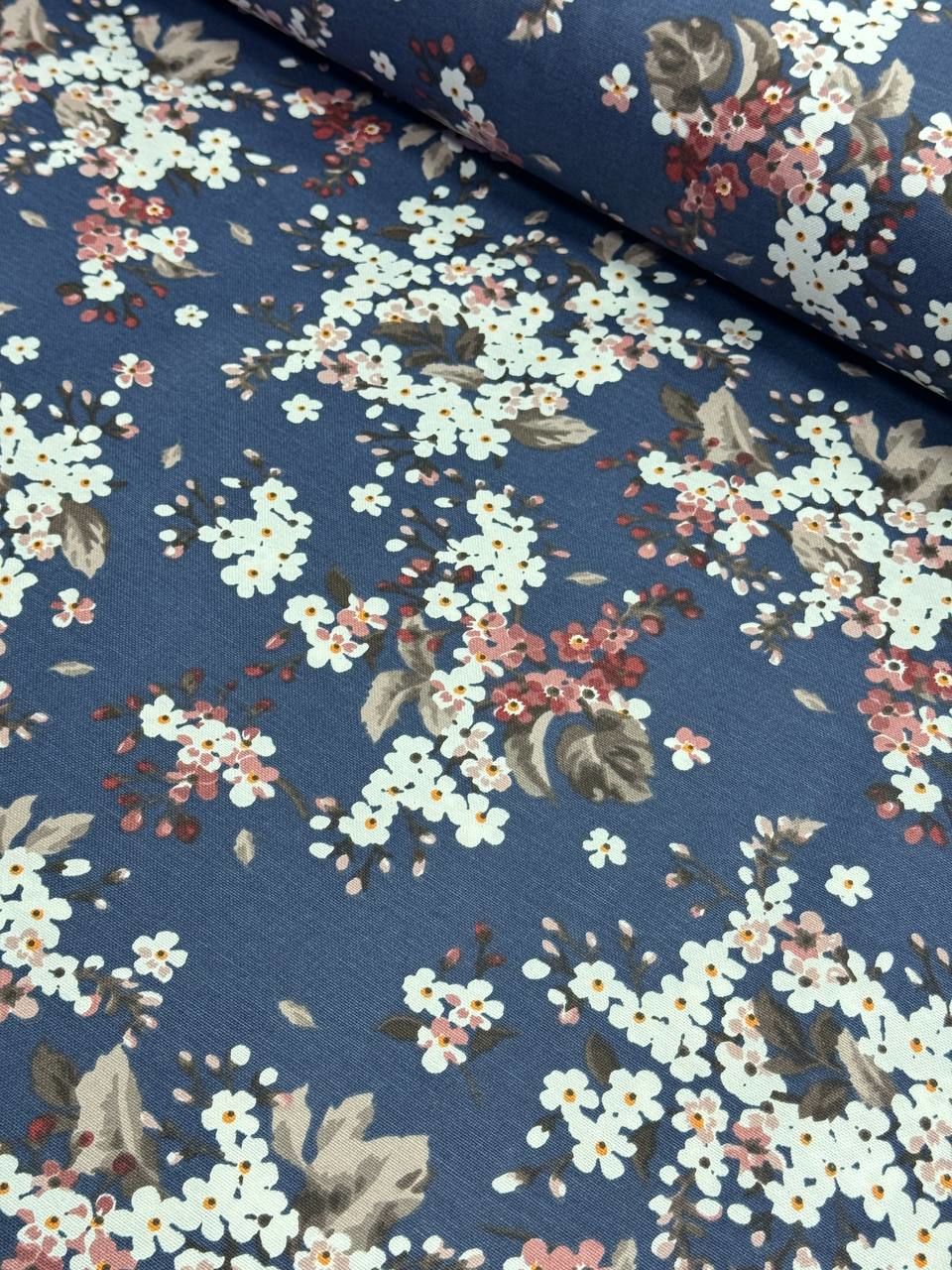 قماش بط أزرق داكن منقوش بأزهار هشة - قماش بط