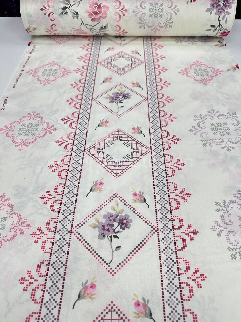 Kaneviçe Desen Nevresimlik Poplin Kumaş