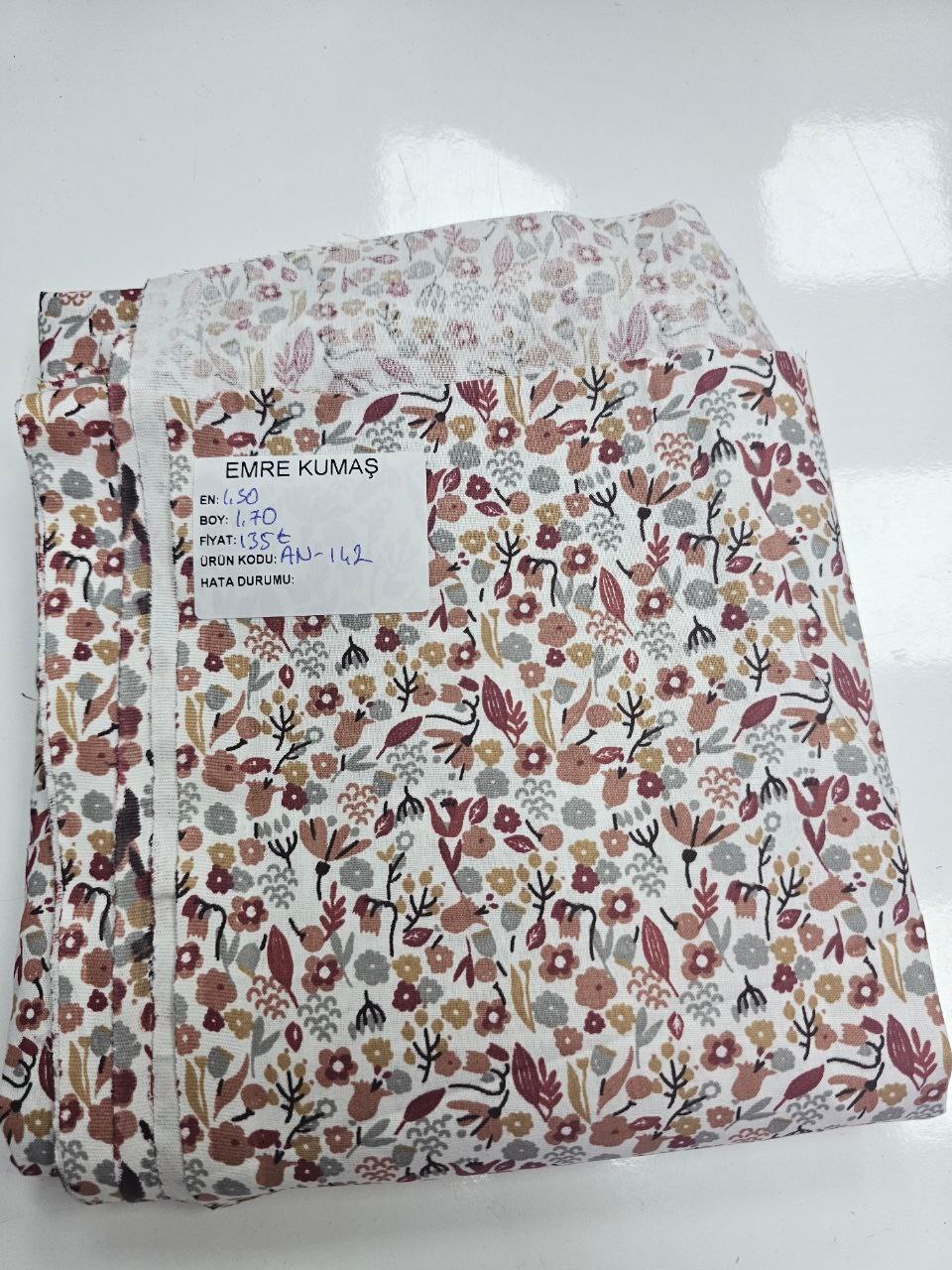 Mini Çiçek Desenli Giyimlik Poplin Kumaş