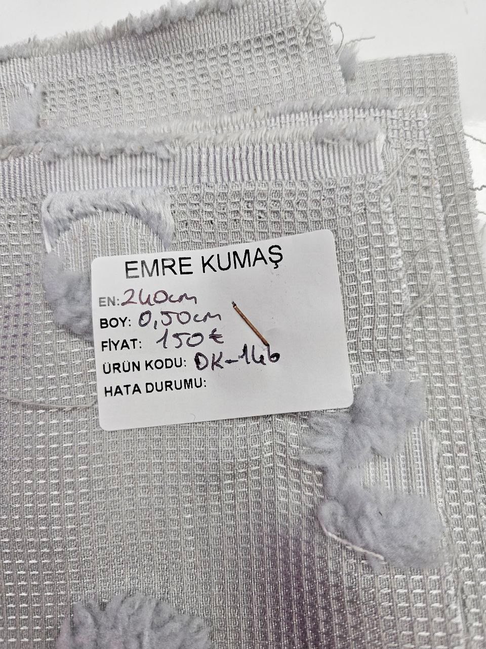 Ponpon Desenli Pike Kumaşı