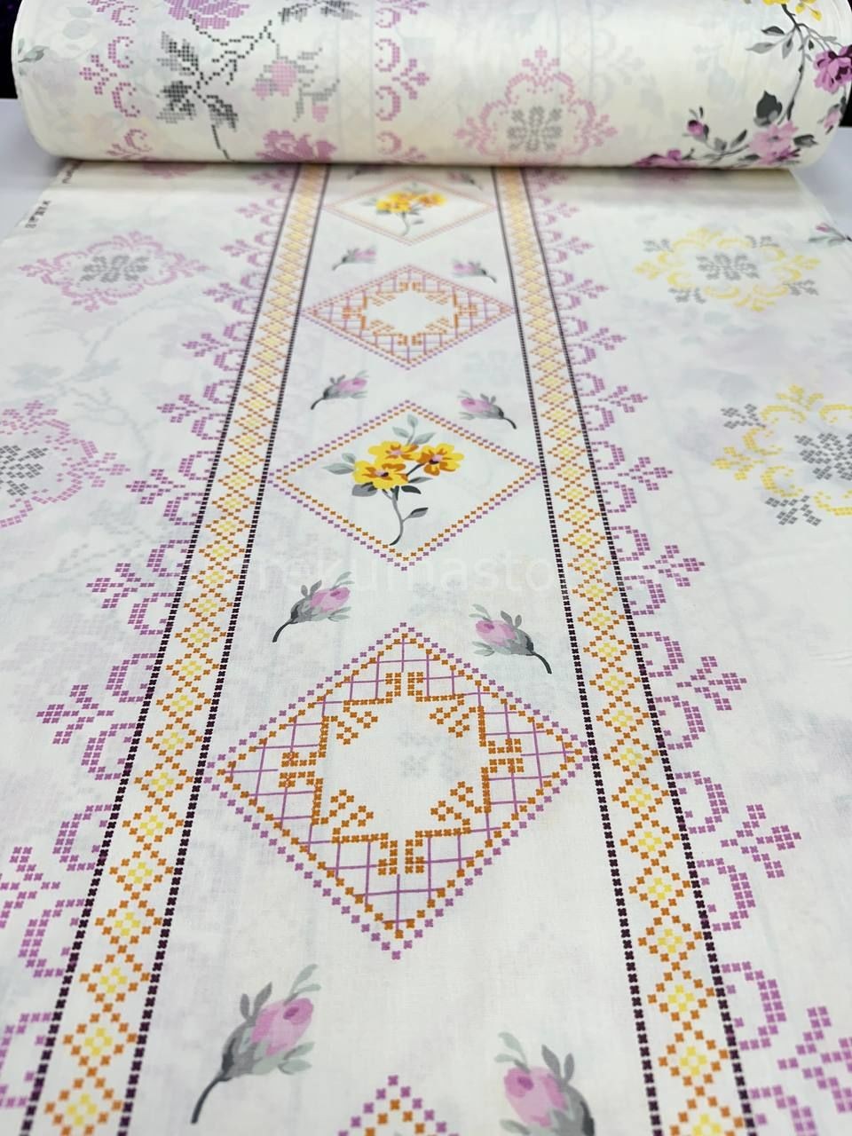Kaneviçe Desen Nevresimlik Poplin Kumaş