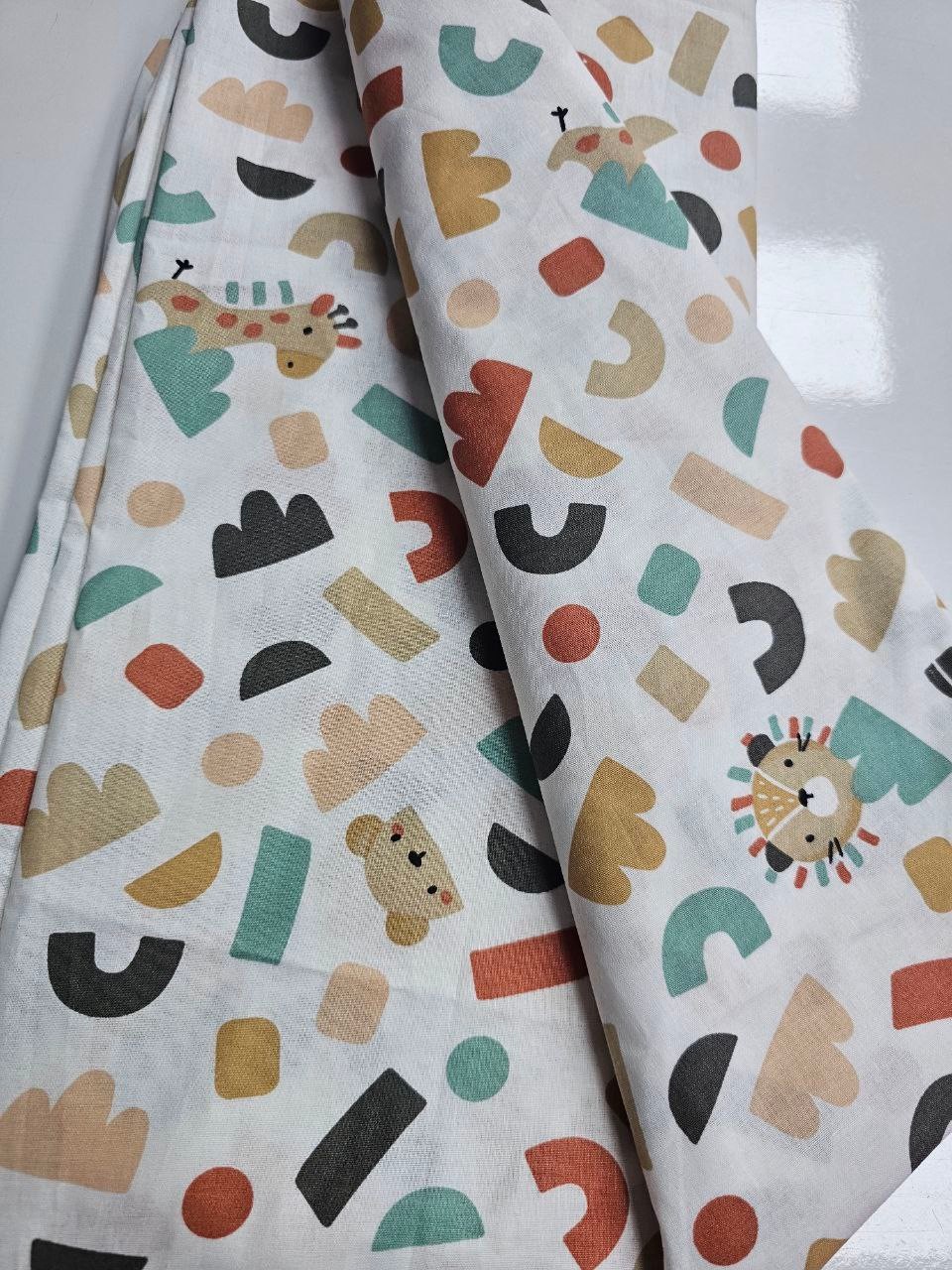 Oyuncak Blokları Desenli Giyimlik Poplin Kumaş