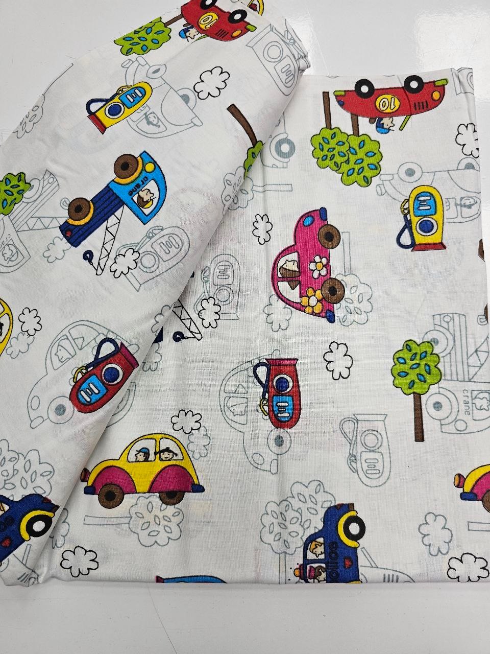 Mini Arabalar Desenli Nevrresimlik Poplin Kumaş