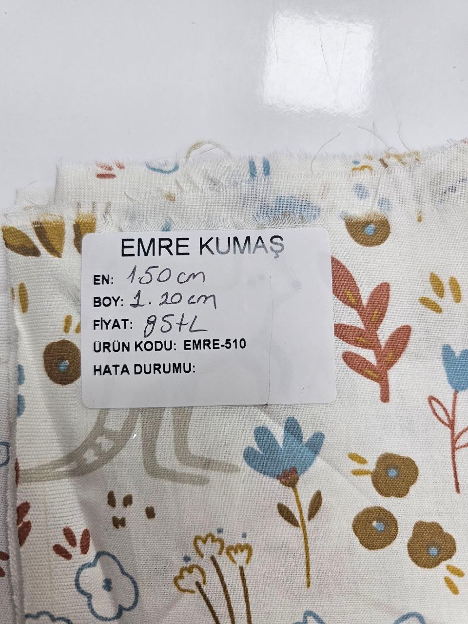 Karışık Çiçekler Desenli Giyimlik Poplin Kumaş