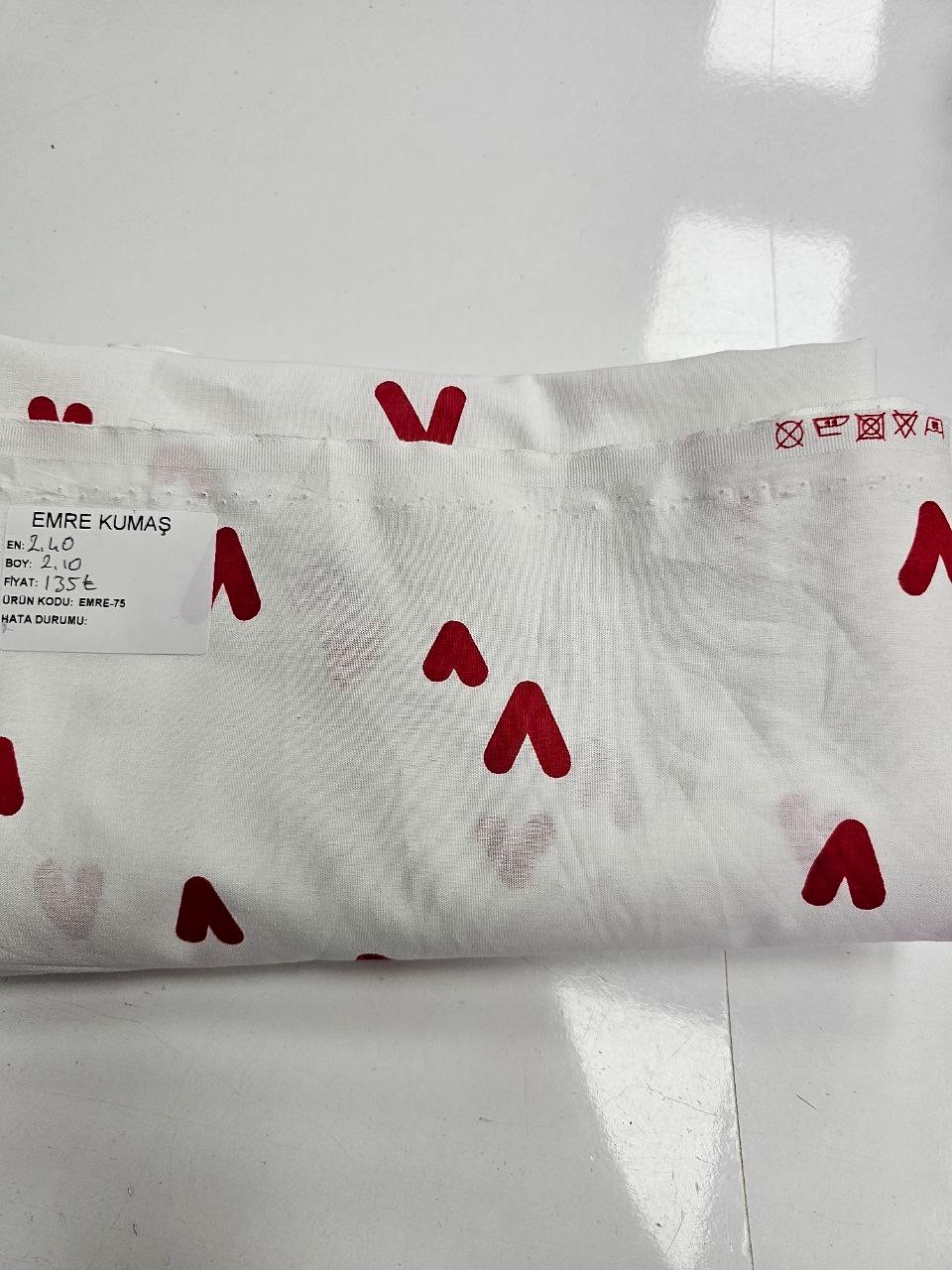 Poplin Fabric for Bed Linen with Heart Pattern