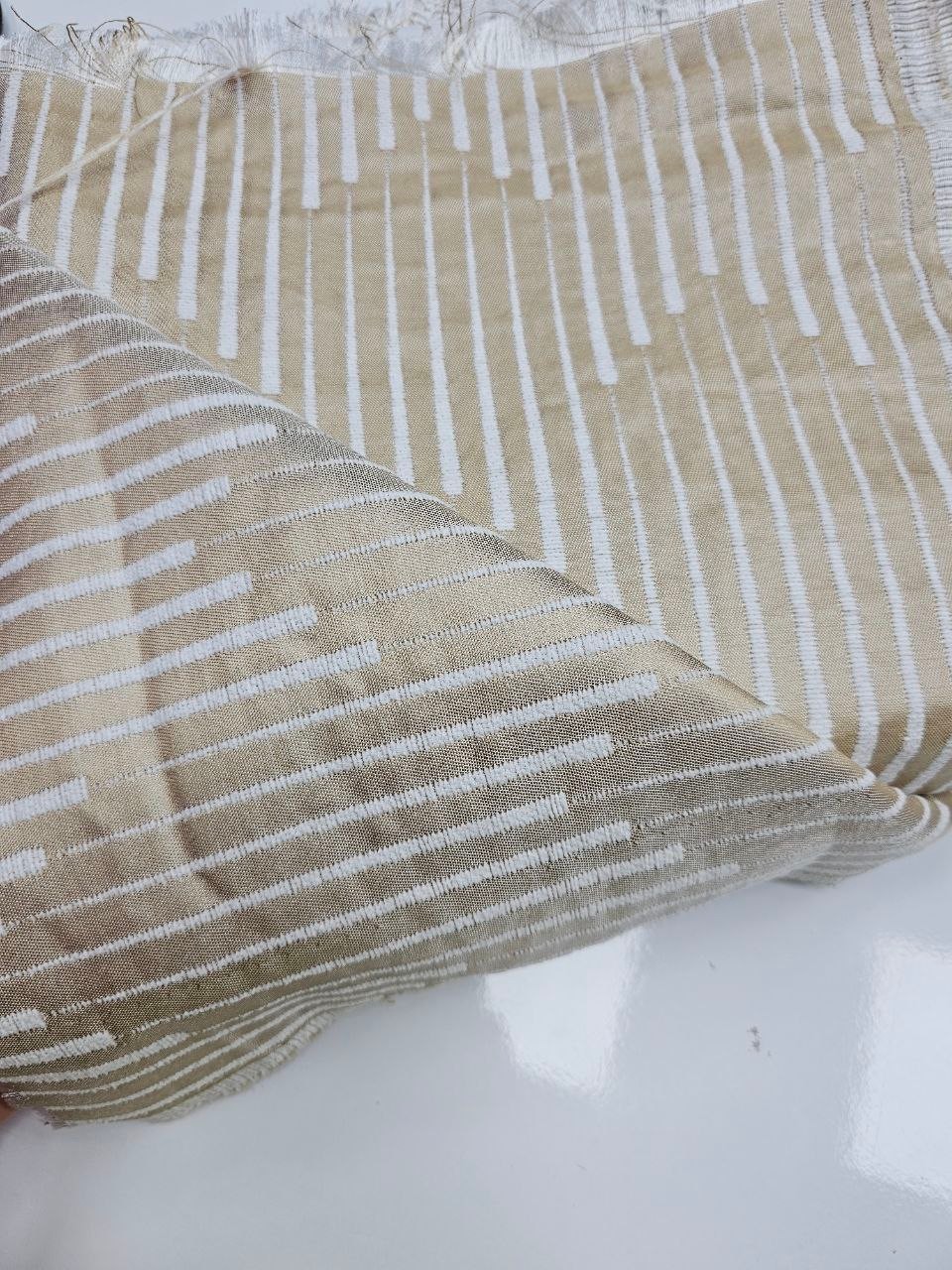 Kapuçino Çizgi Desenli Şönil Pike Kumaşı