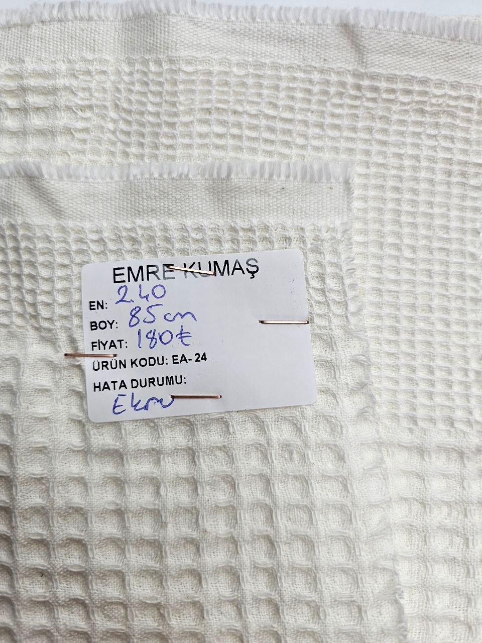 Ekru Renk Waffle Pike Kumaşı