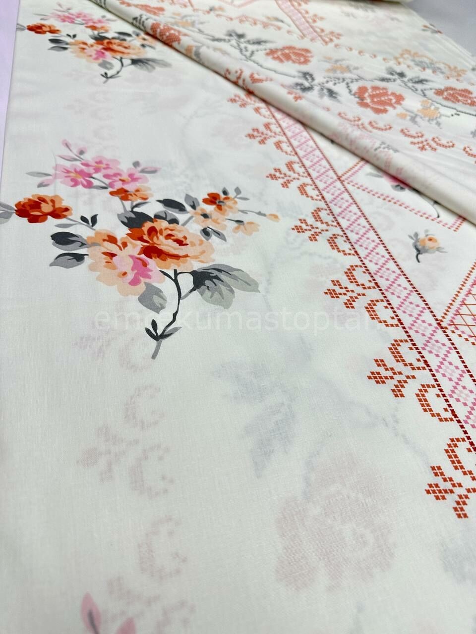 Kaneviçe Desen Nevresimlik Poplin Kumaş