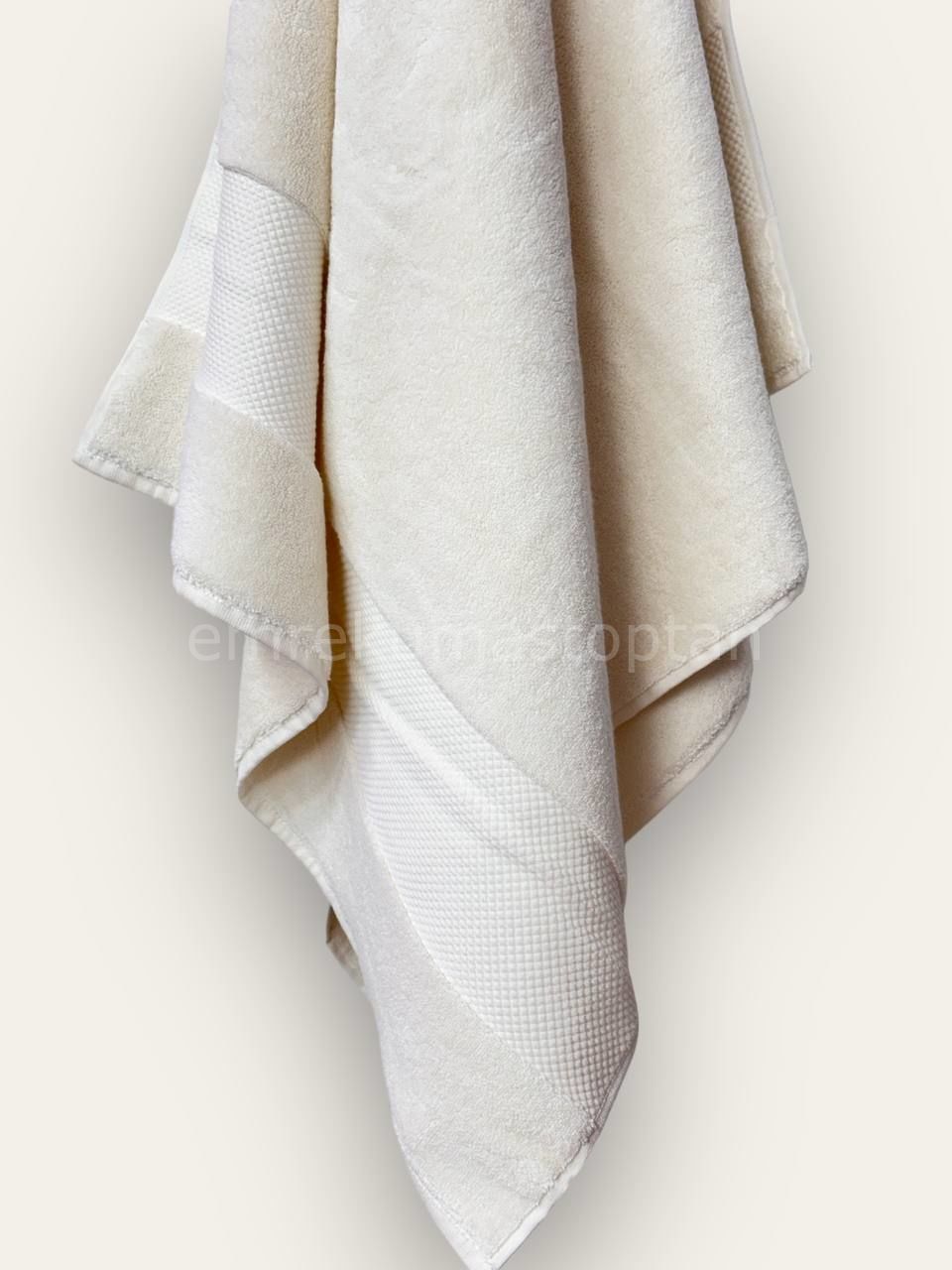 منشفة حمام متوسطة الحجم من الخيزران