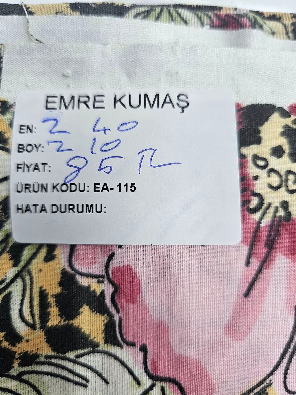 Çiçekli Leopar Desenli Nevresimlik Kumaş