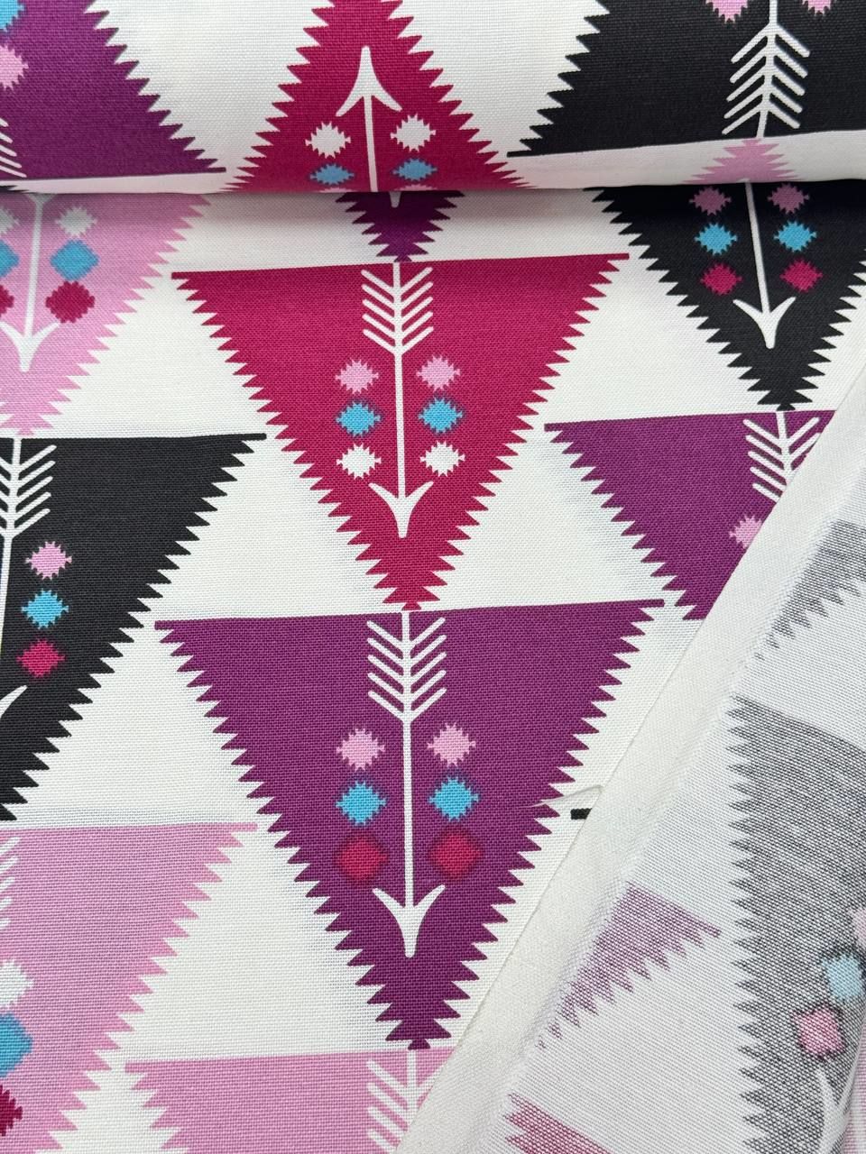 قماش بطة وردي بنمط مثلث أوريجامي - قماش بطة