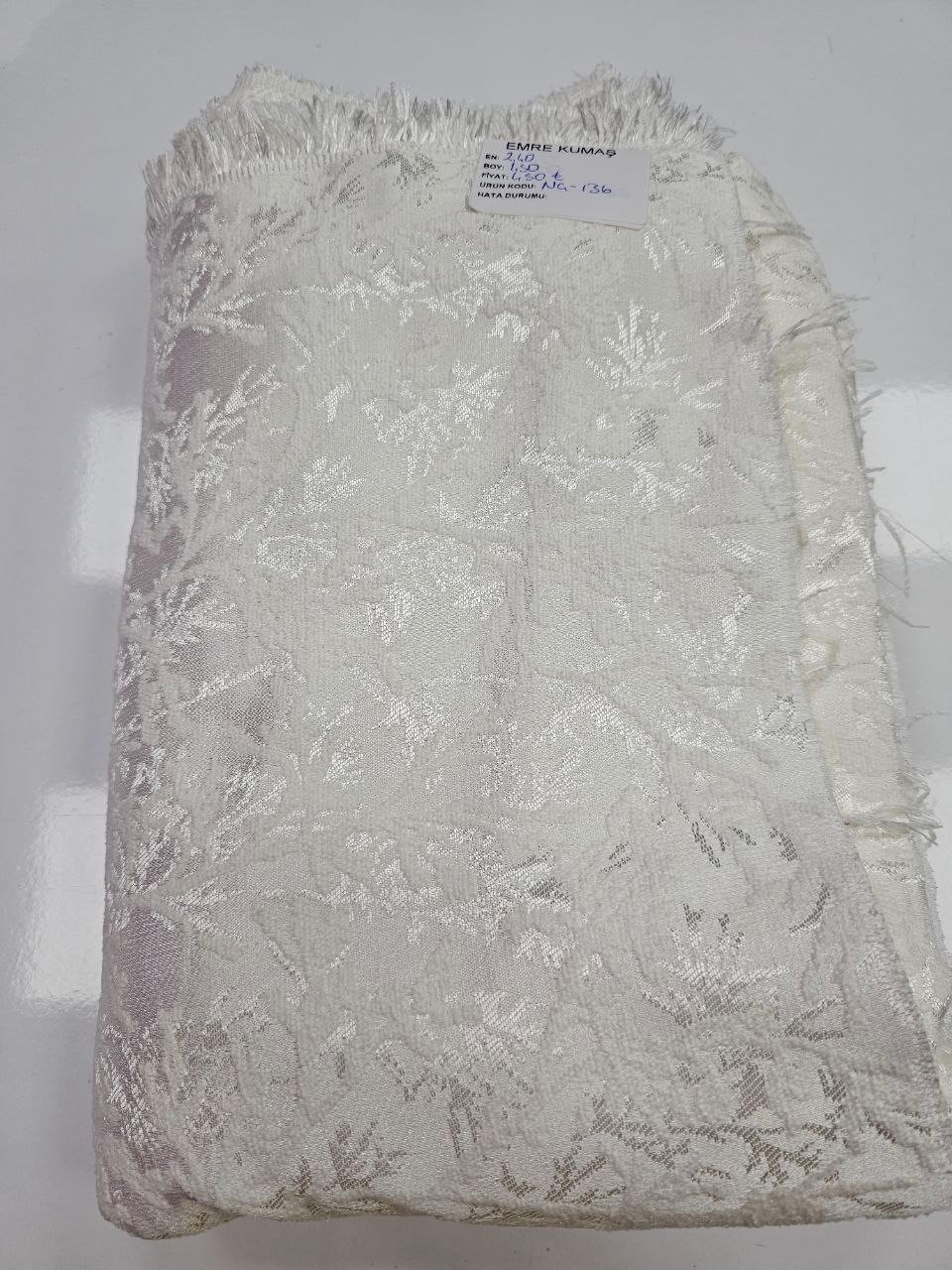 Hayat Ağacı Desenli Şönil Pike Kumaşı