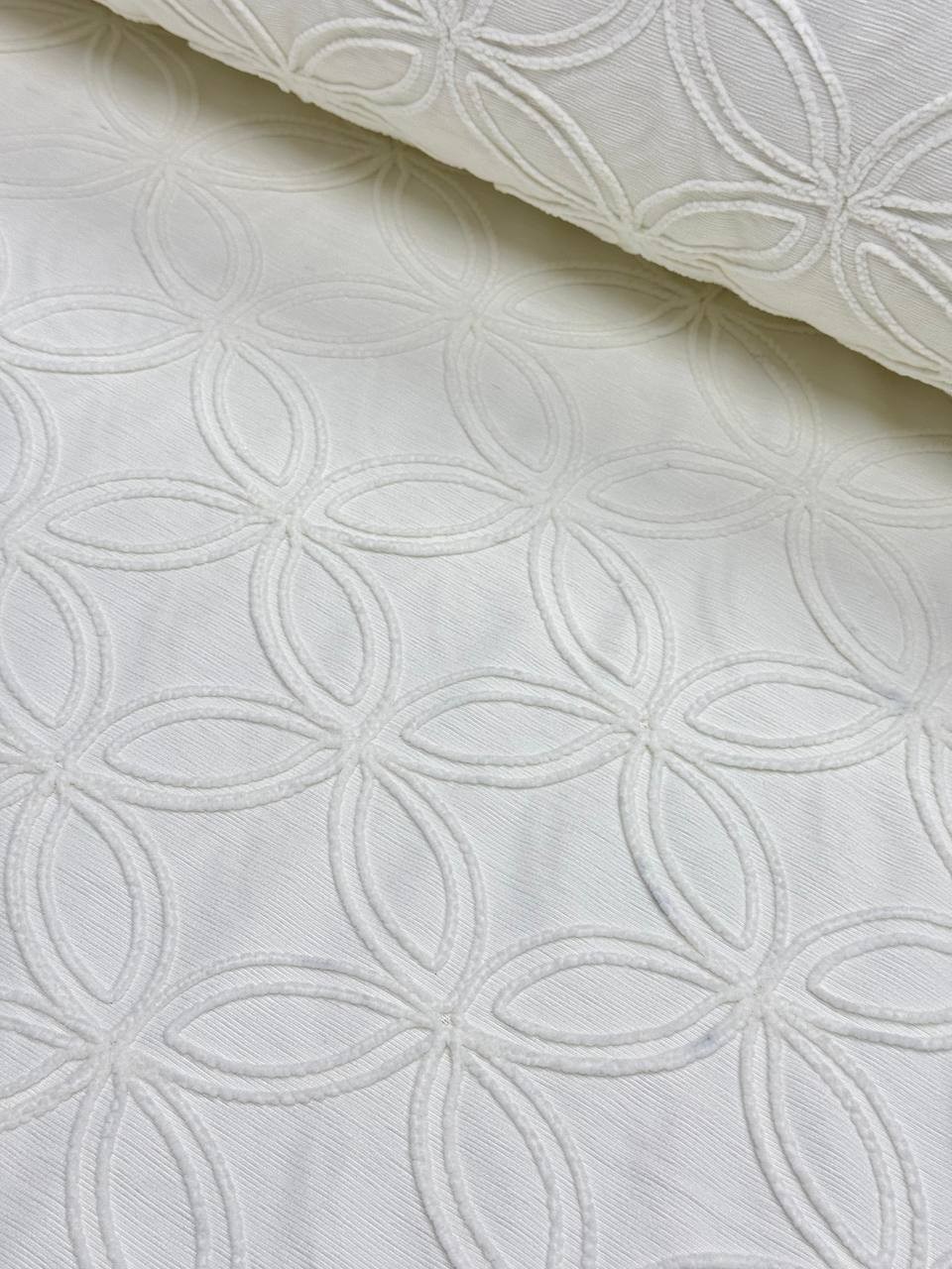 Ekru Çember Desen Nakışlı Hera Pike