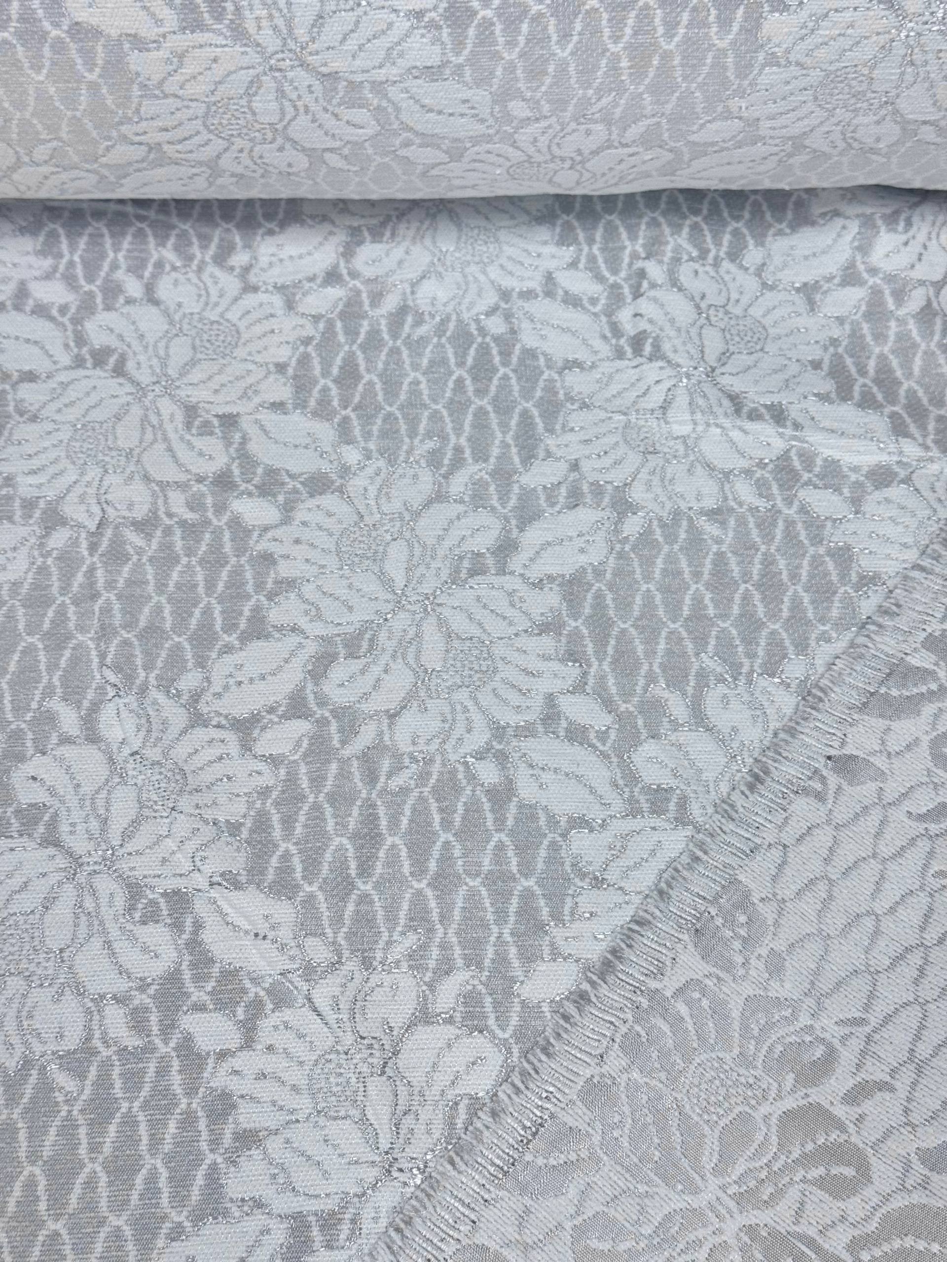 Açık Gri Gül Motif Desen Şönil Pike