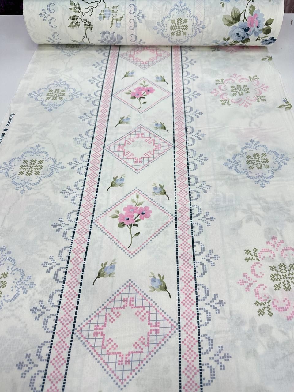 Kaneviçe Desen Nevresimlik Poplin Kumaş