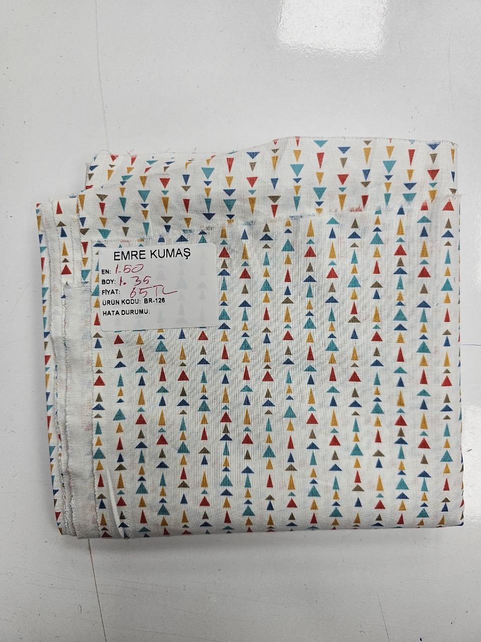 Mini Renkli Üçgenler Desenli Giyimlik Poplin Kumaş