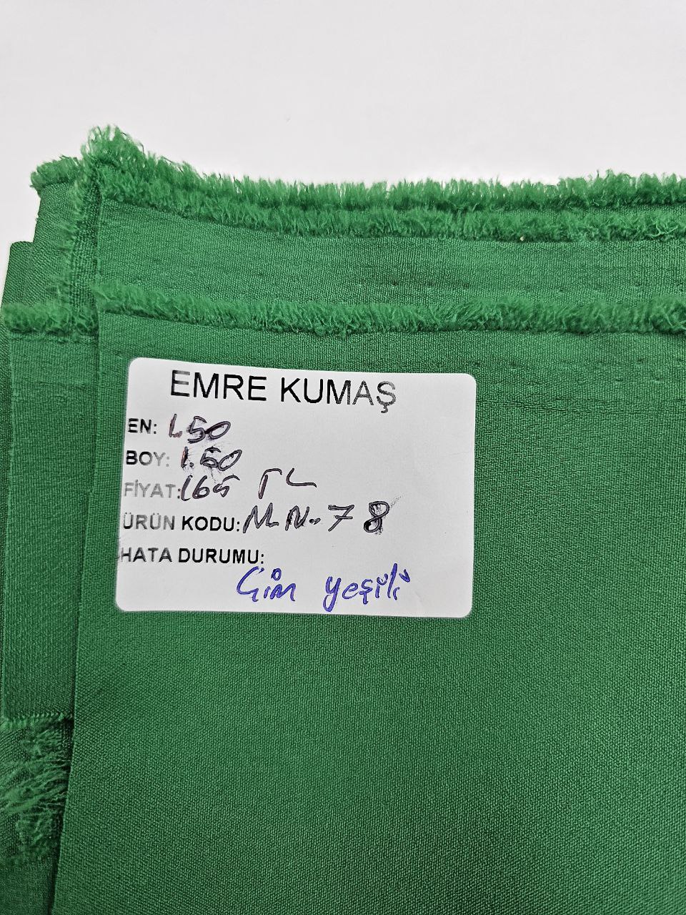 Çim Yeşili Renk Krep Kumaş