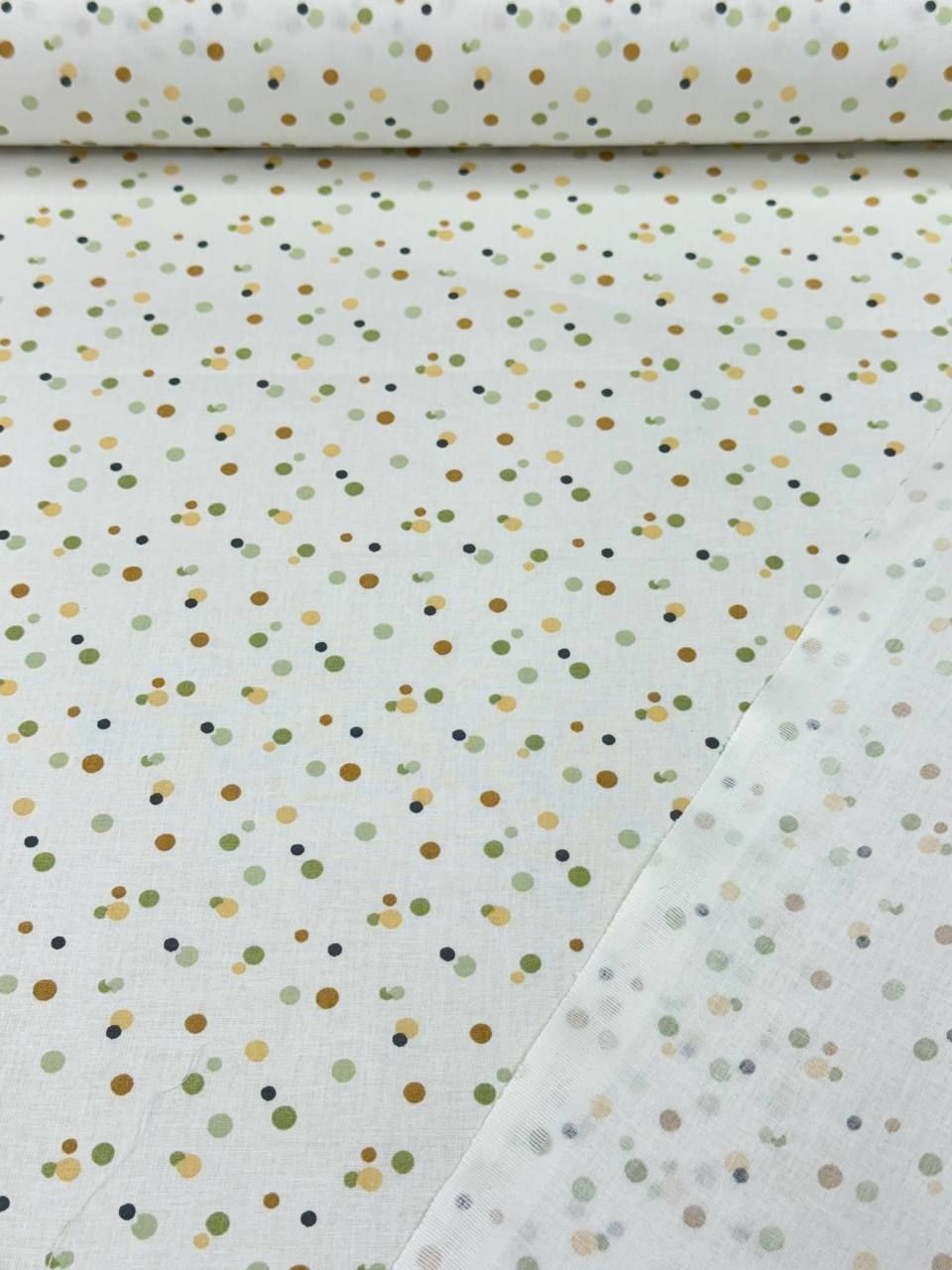 Renkli Puantiye Desenli İthal Poplin Kumaş