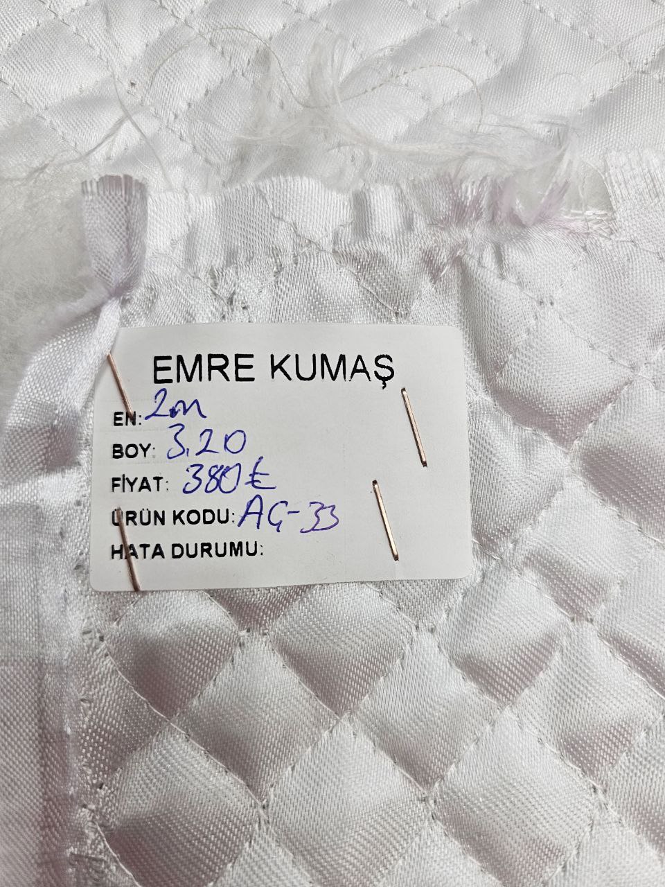 Beyaz Kapitone Kumaş