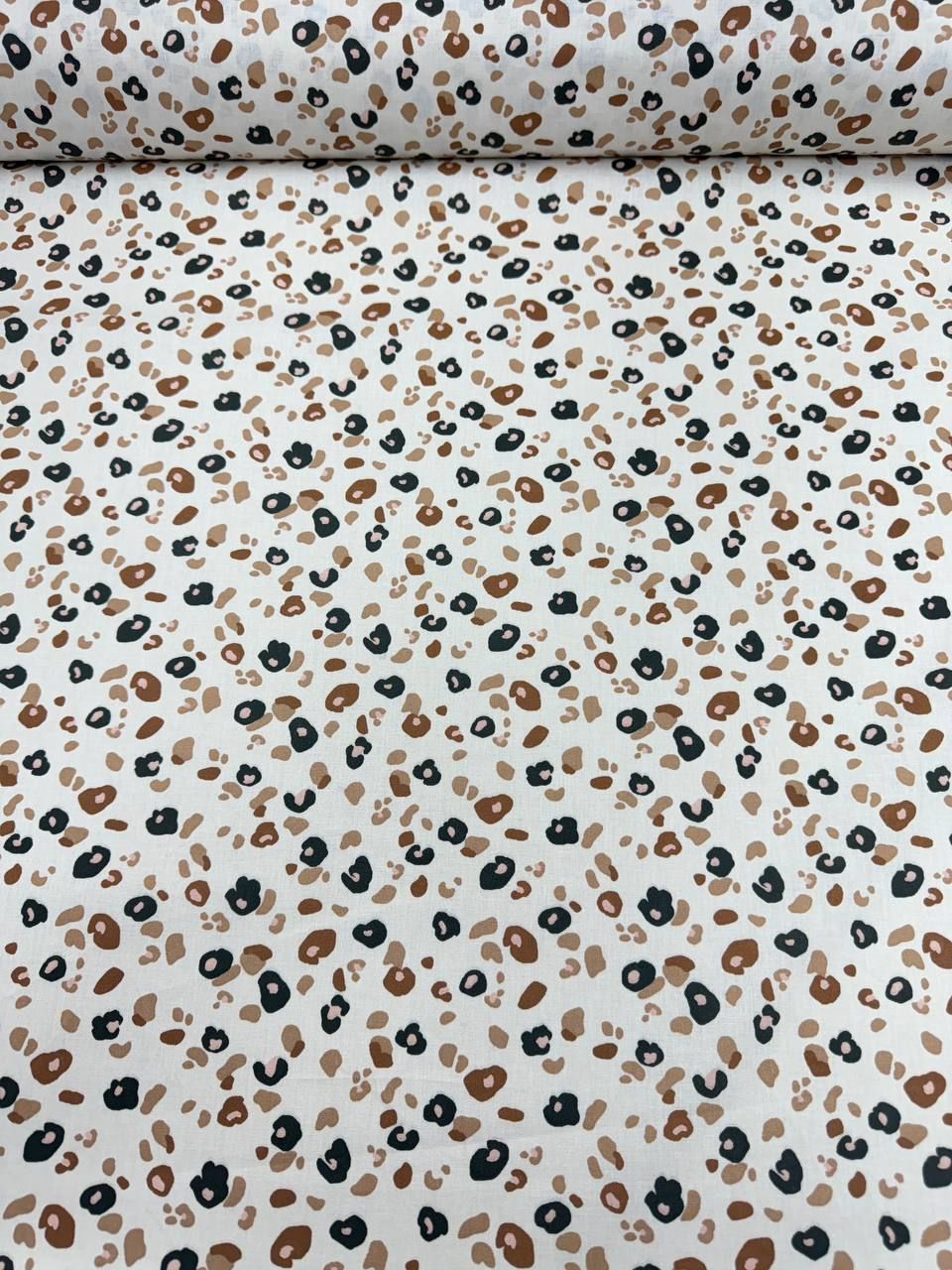 Kahverengi Minik Çakıl Desenli İthal Poplin Kumaş